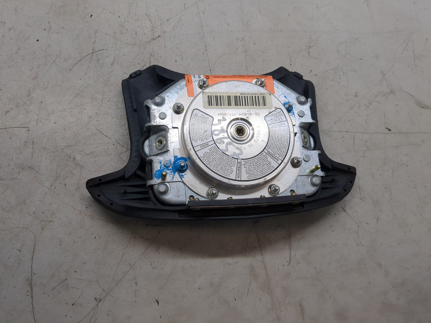 Подушка безопасности в рулевое колесо