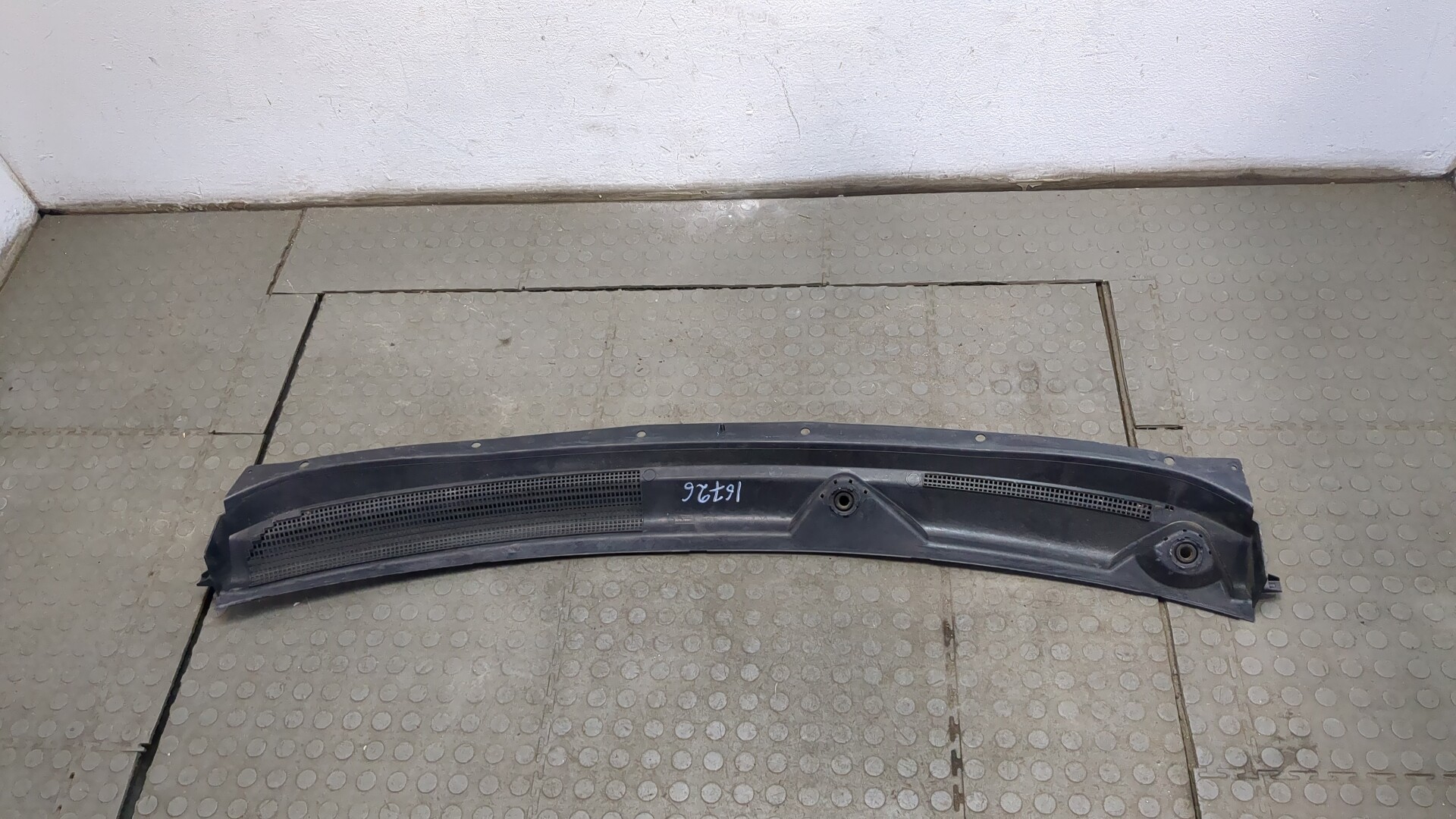 Решетка стеклоочистителей (Жабо)