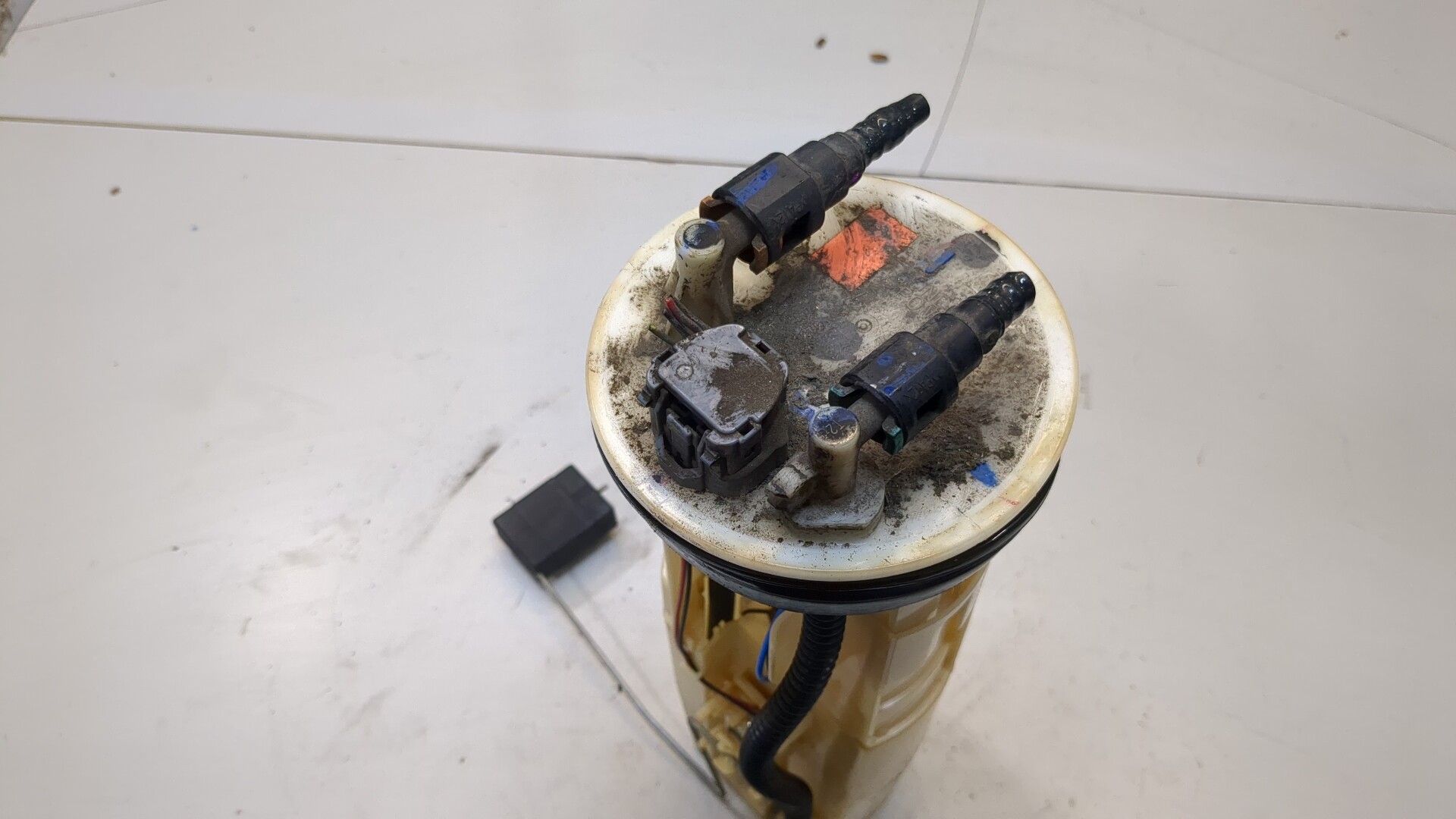 Насос топливный электрический