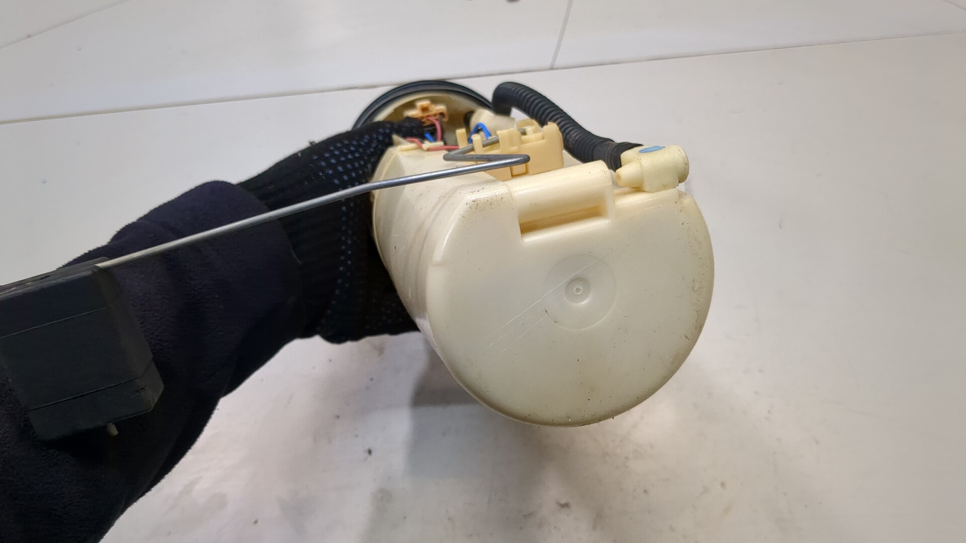 Насос топливный электрический