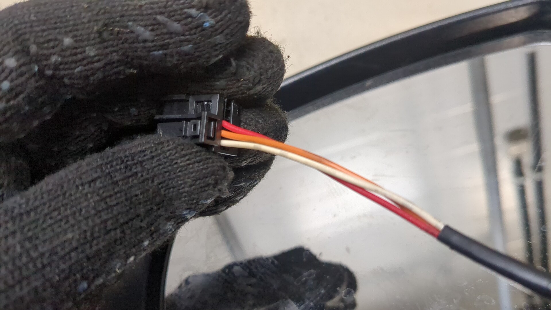 Зеркало левое электрическое