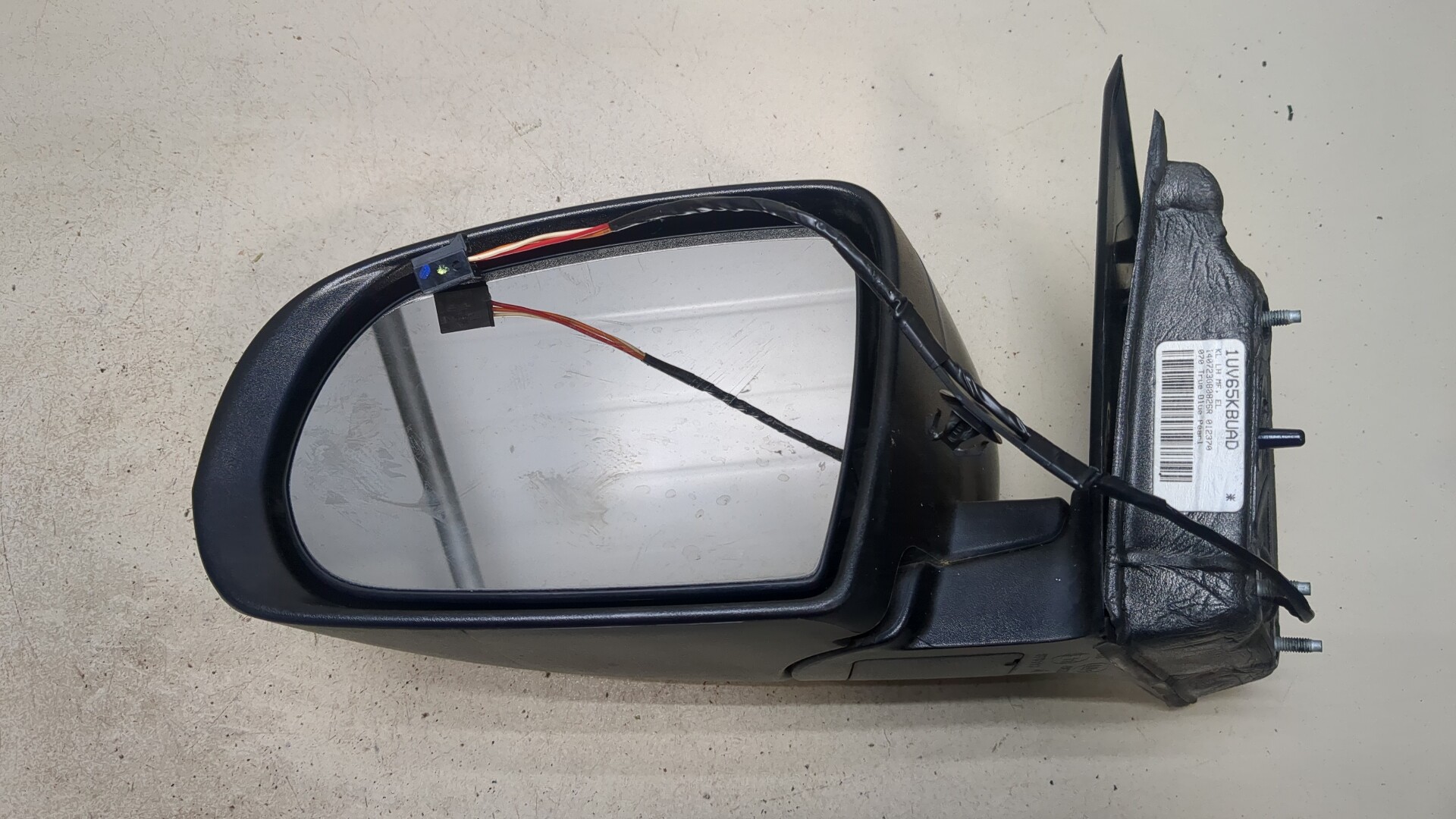 Зеркало левое электрическое