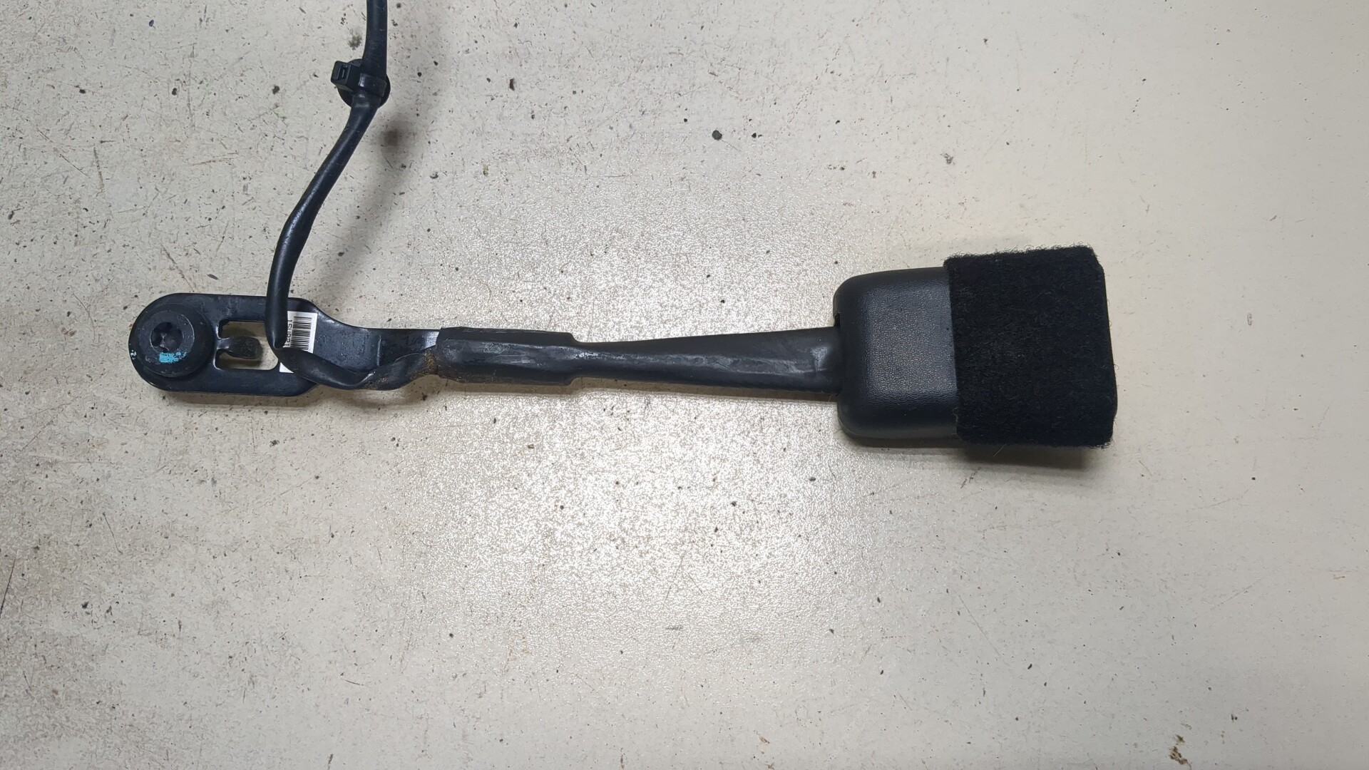 Ответная часть ремня безопасности