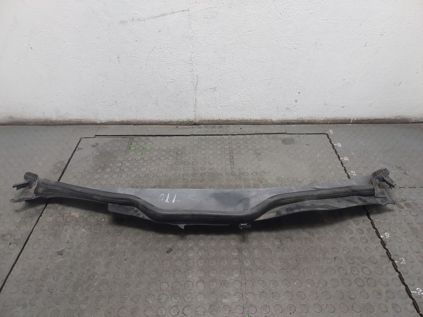 Решетка стеклоочистителей (Жабо)