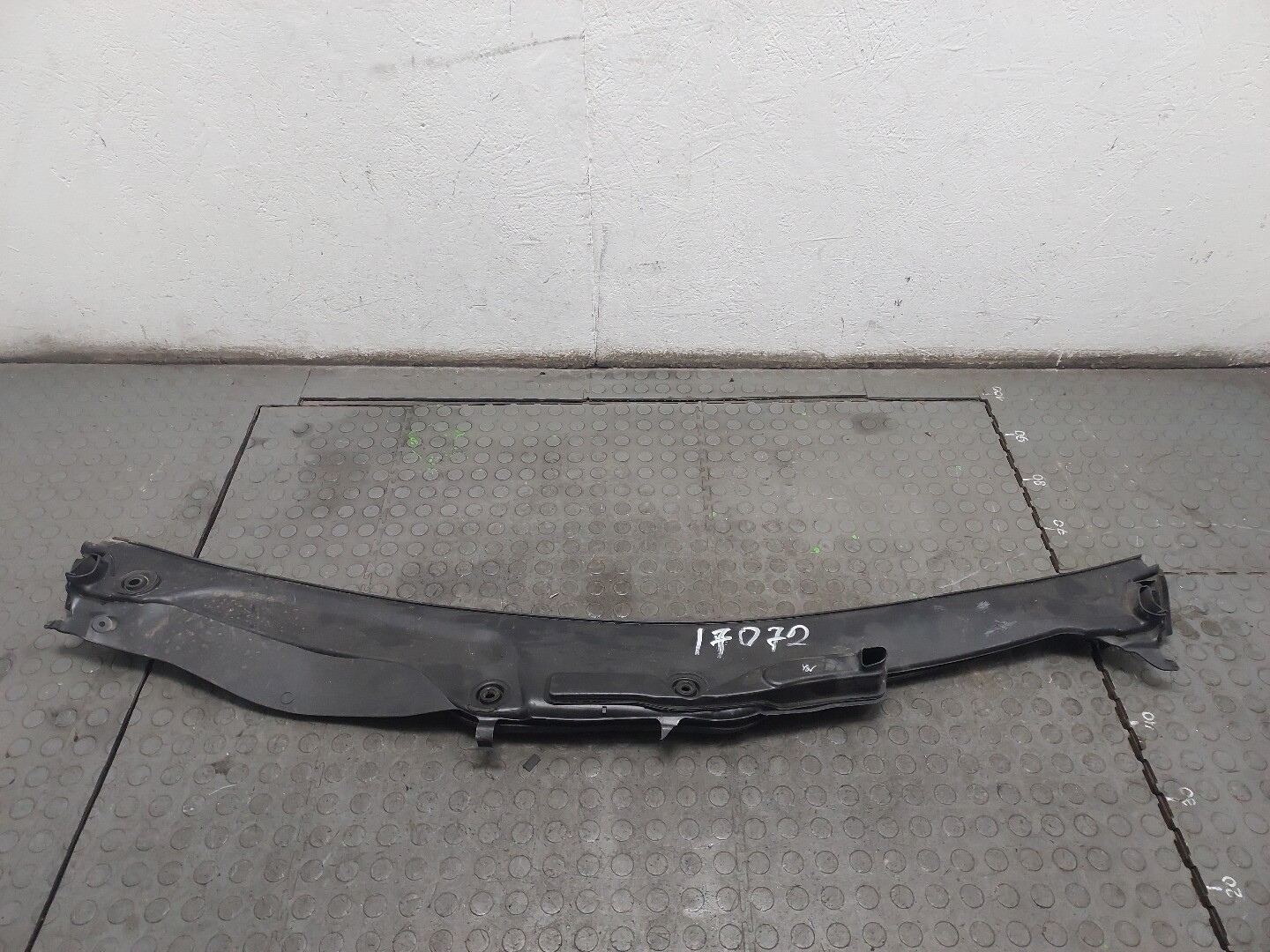 Решетка стеклоочистителей (Жабо)