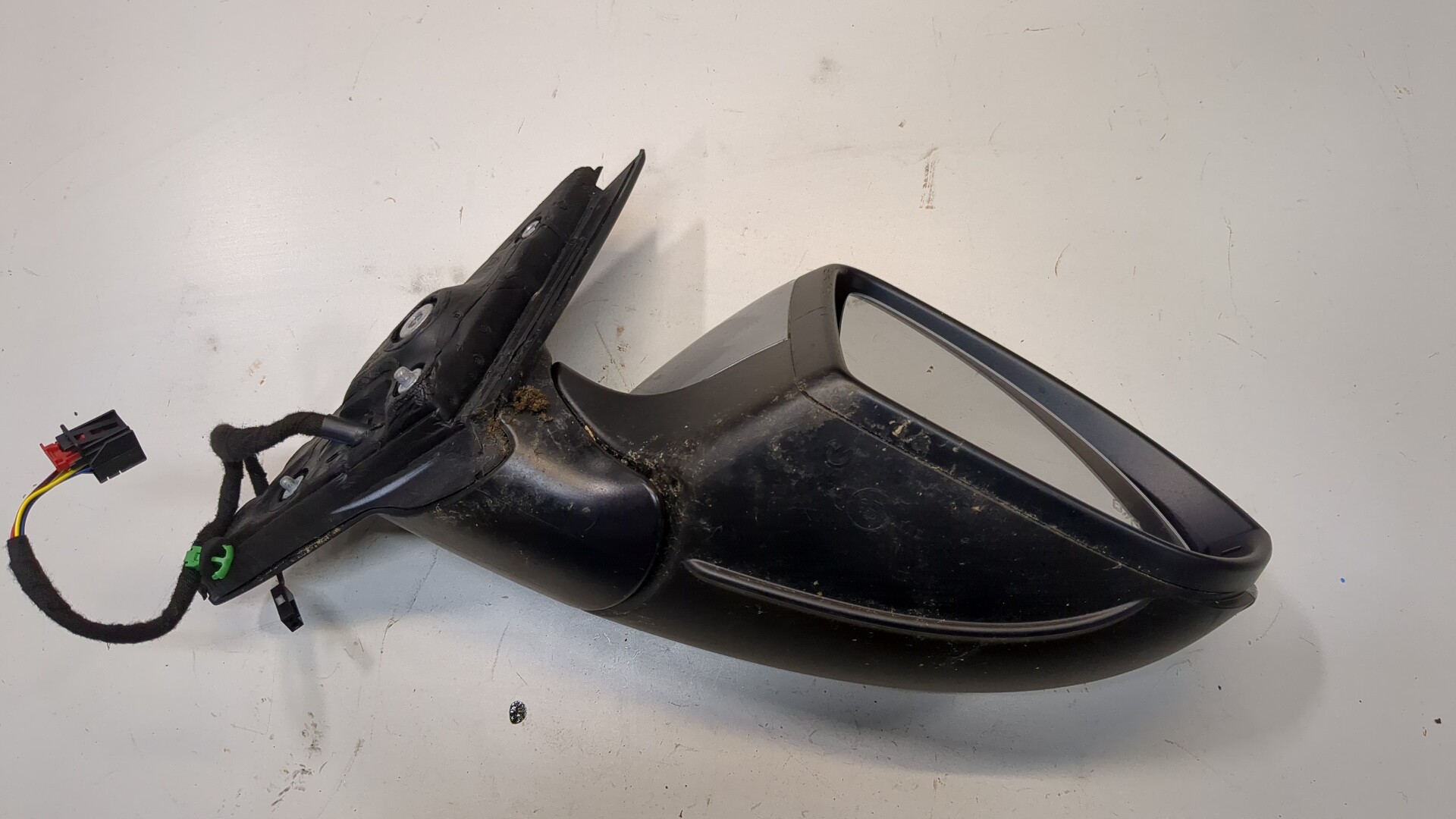 Зеркало правое электрическое