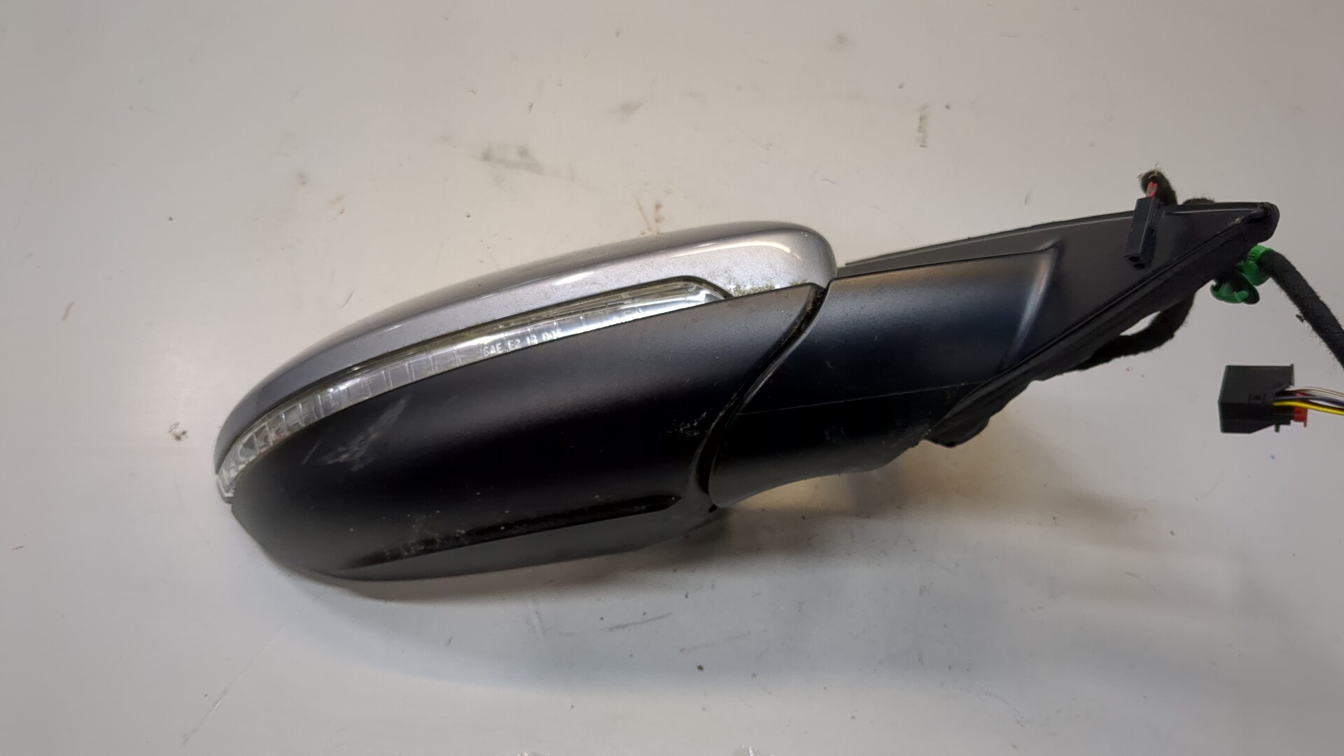 Зеркало правое электрическое