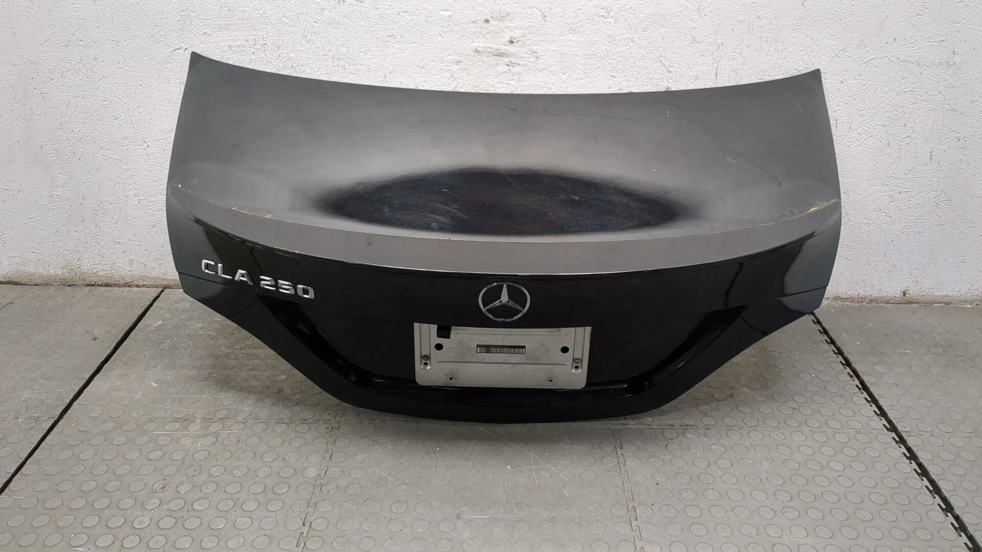 Дверь багажника