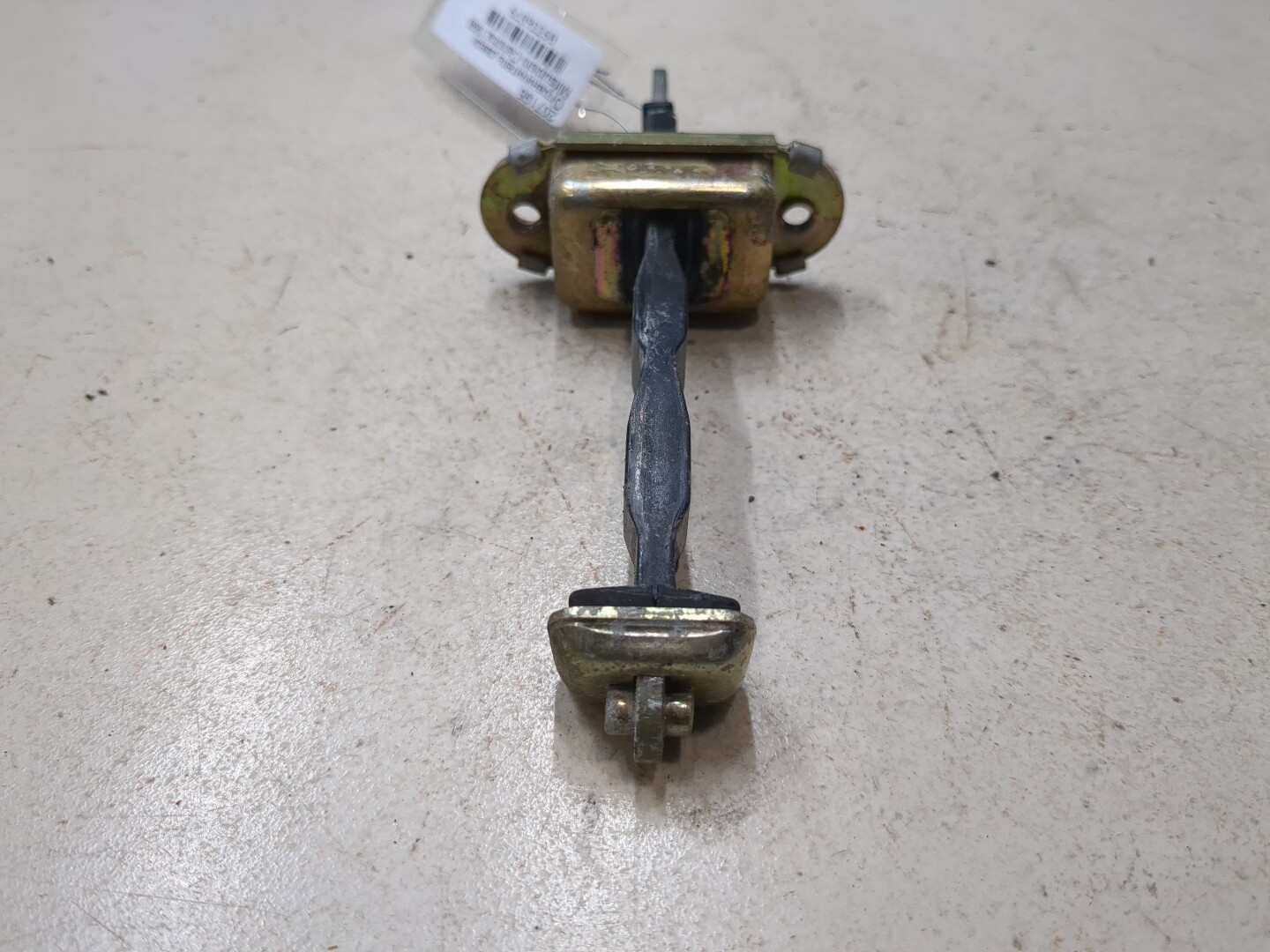 Ограничитель двери