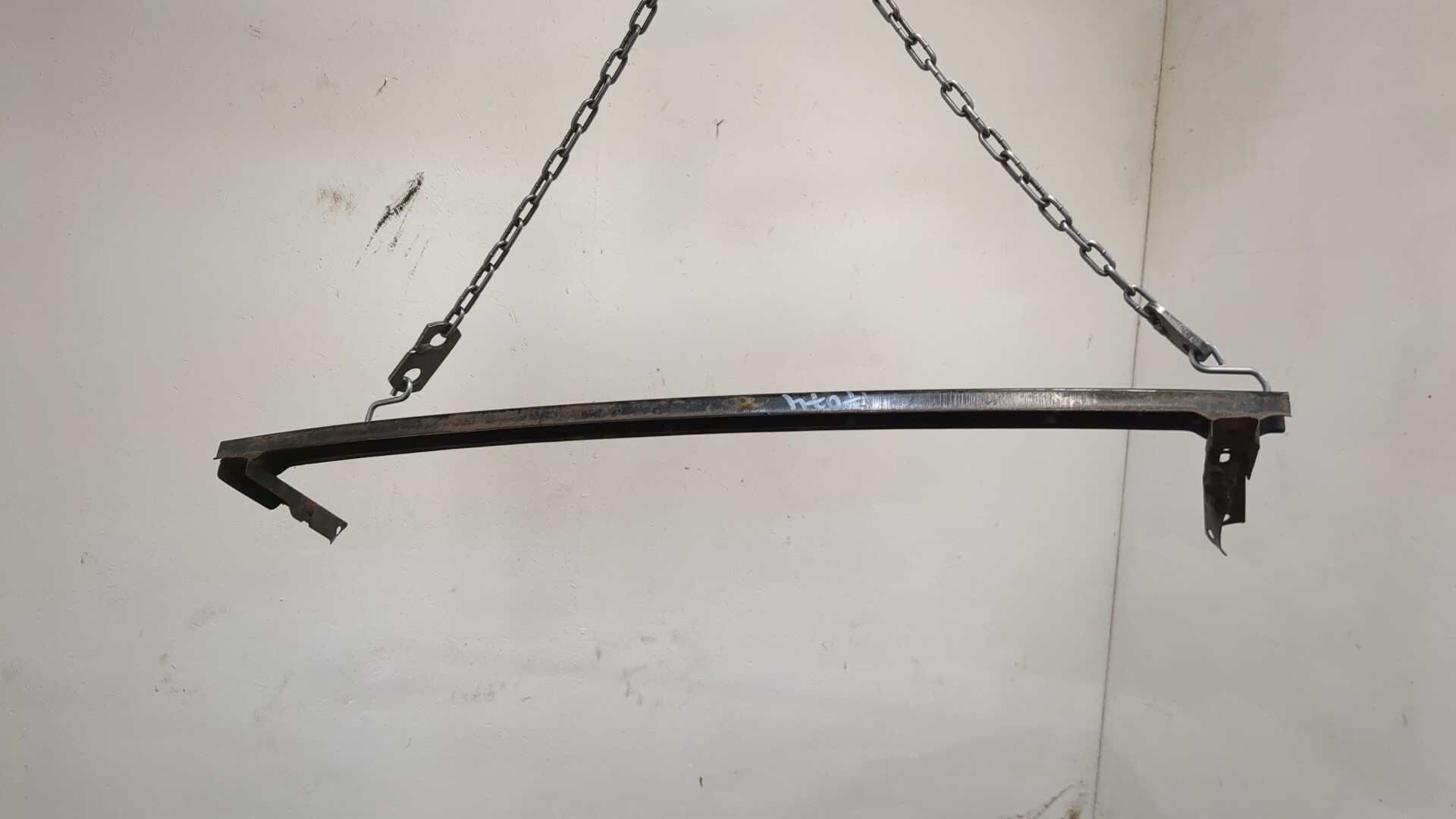 Балка подрадиаторная