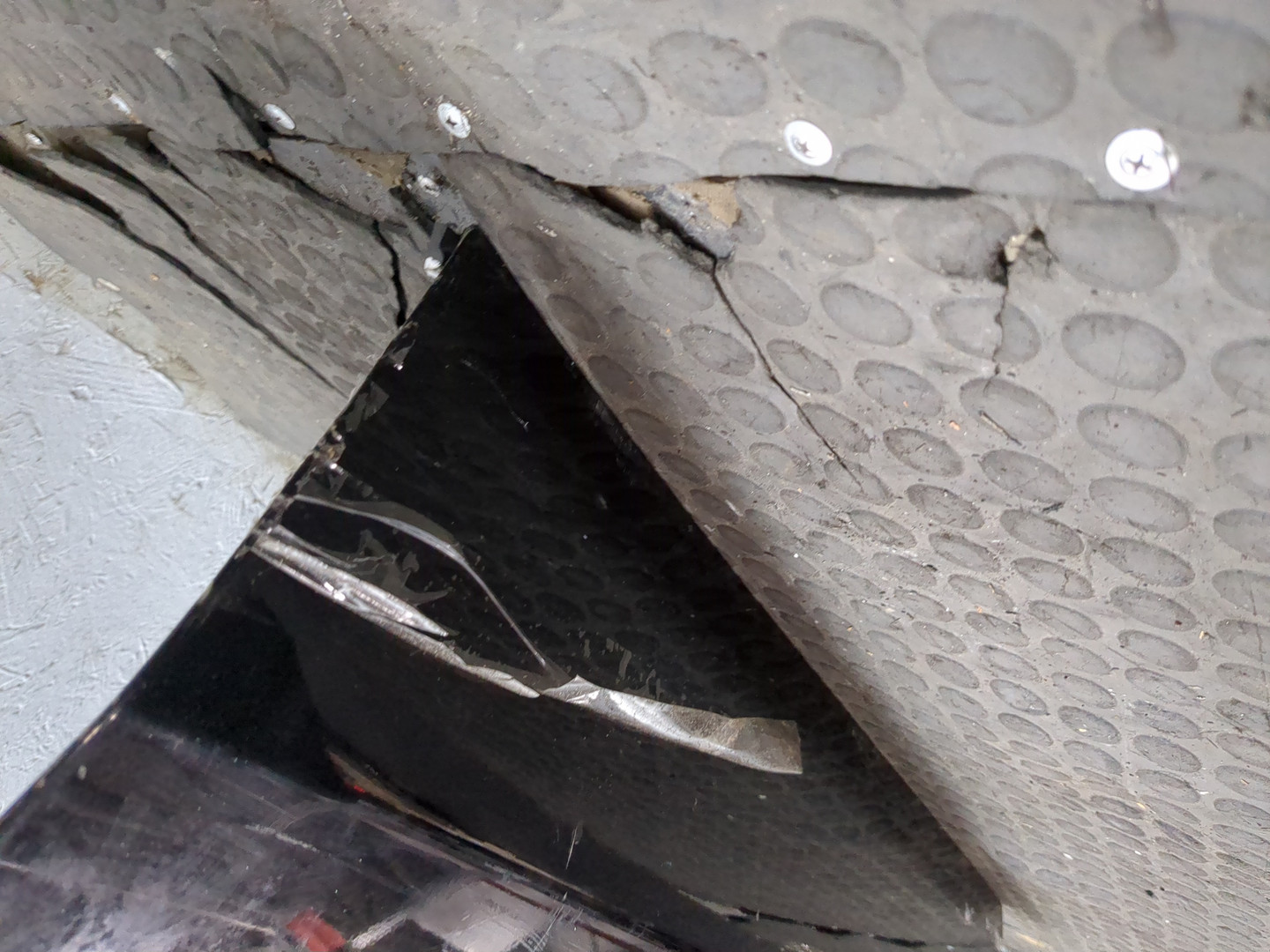 Дверь задняя левая