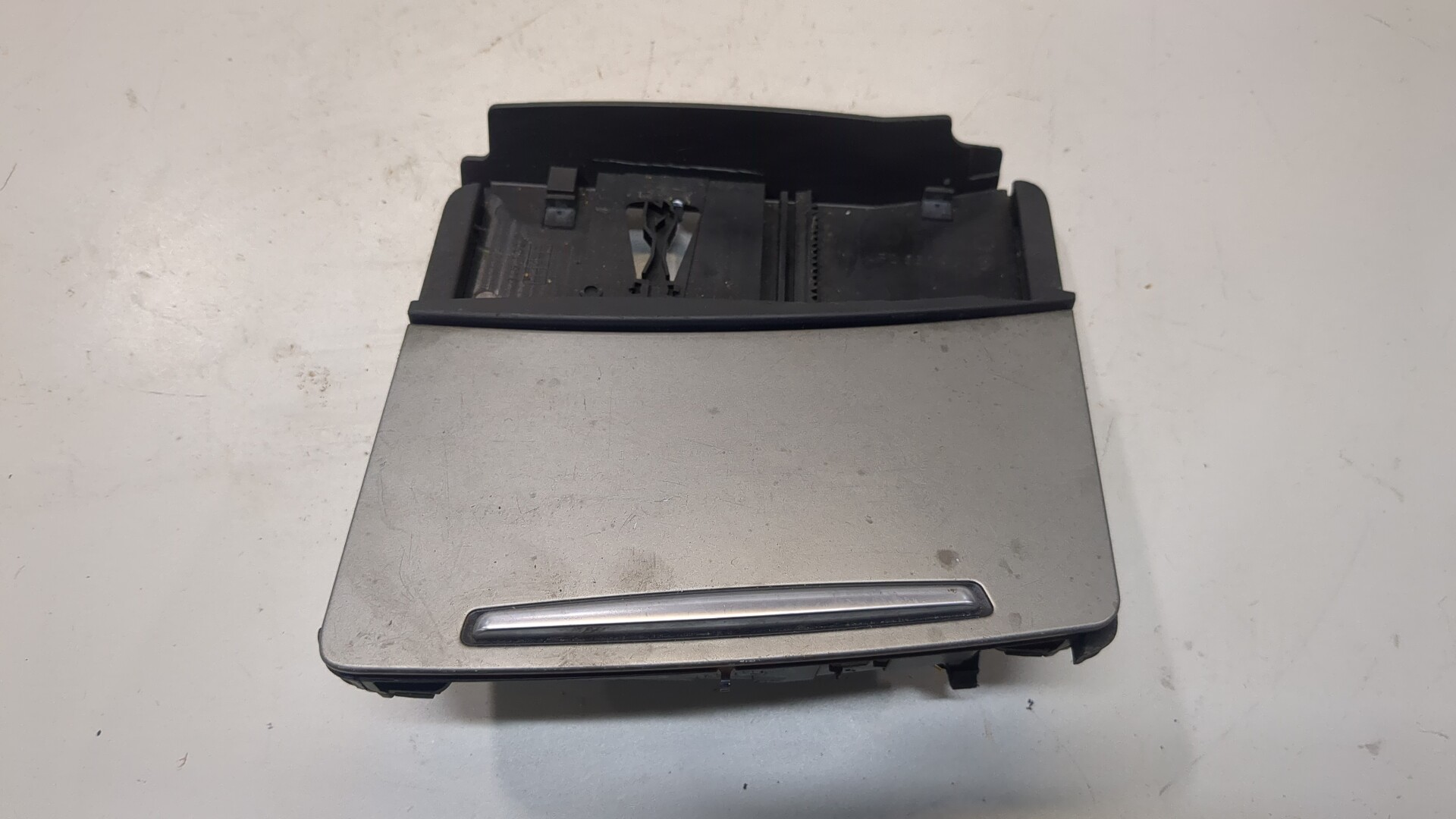 Пепельница