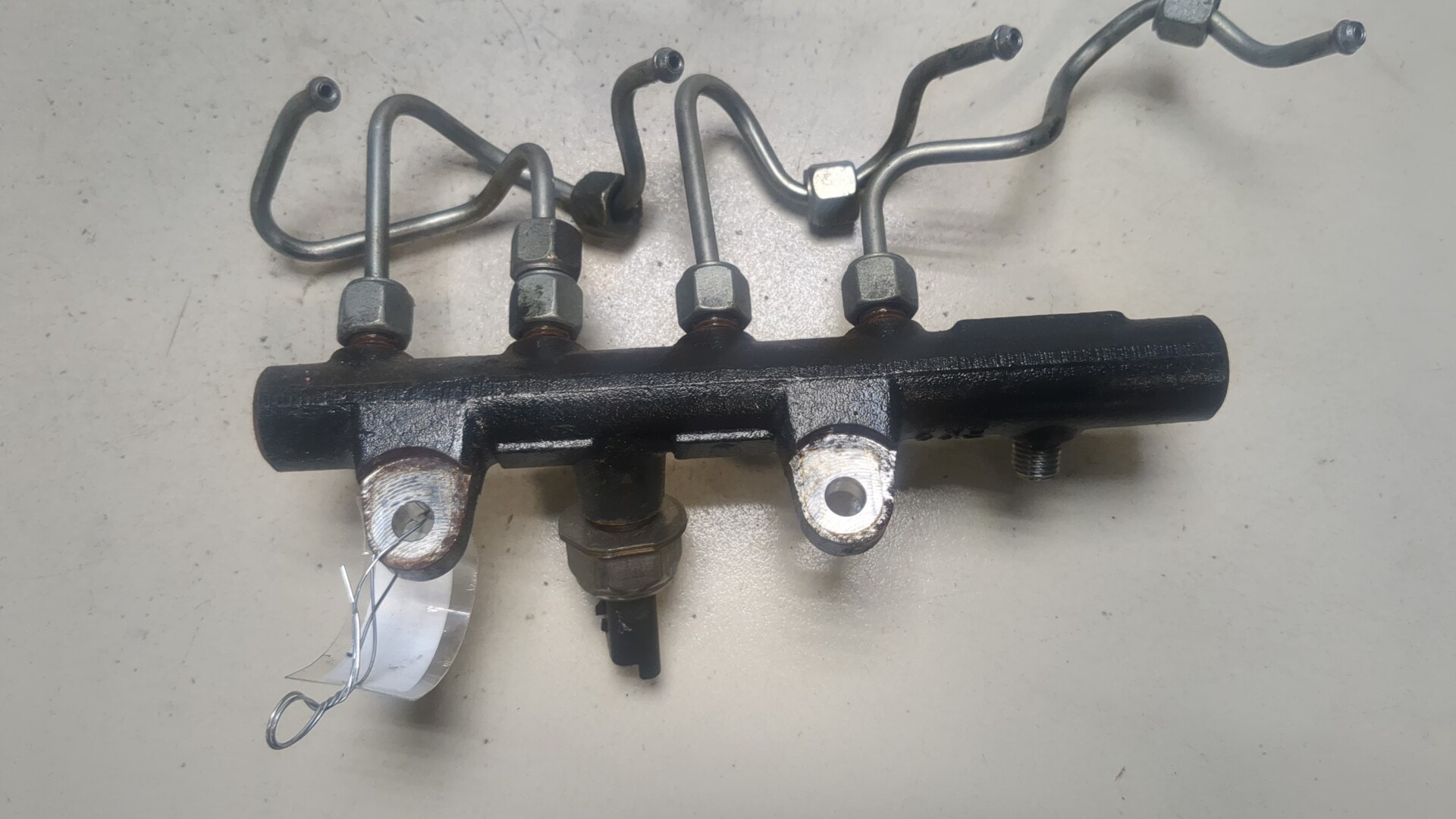 Рейка топливная (рампа)