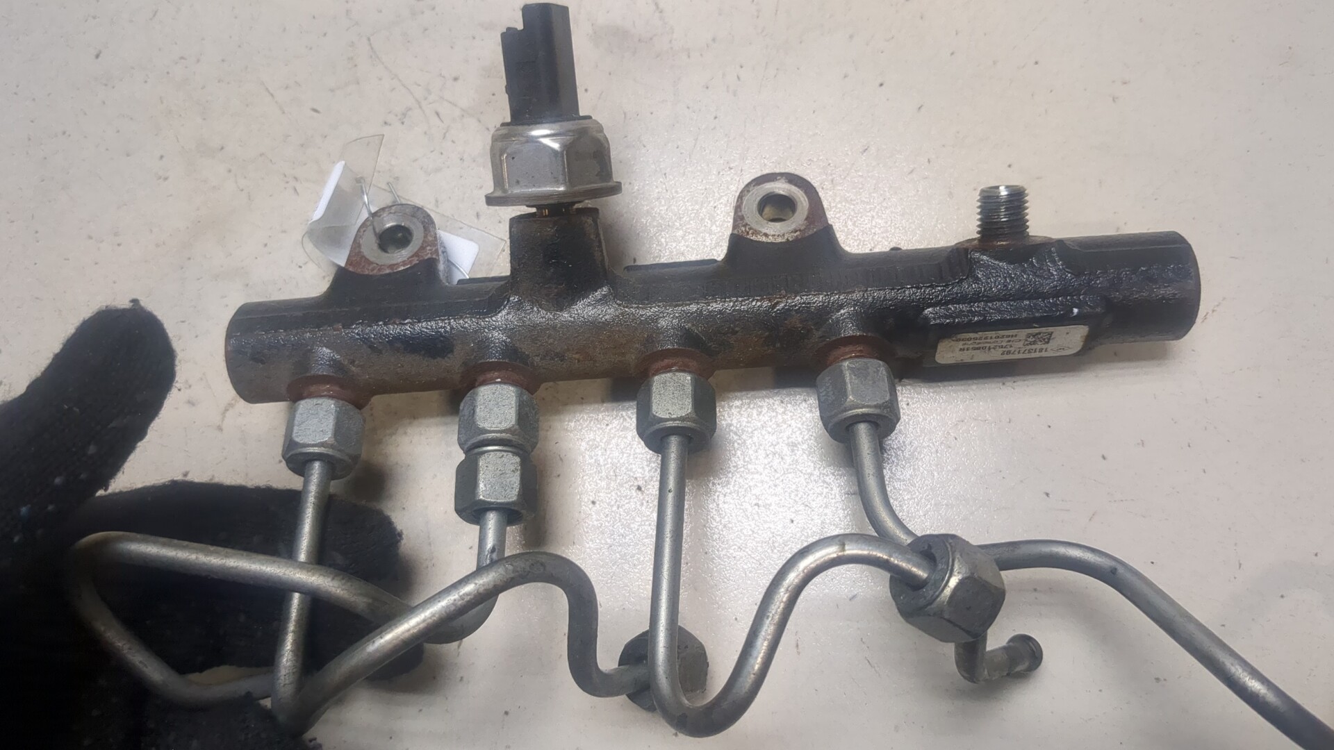 Рейка топливная (рампа)