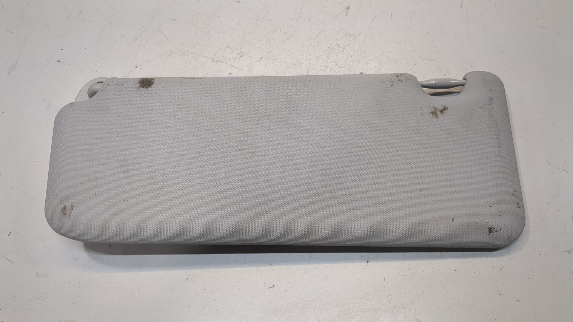 Козырек солнцезащитный