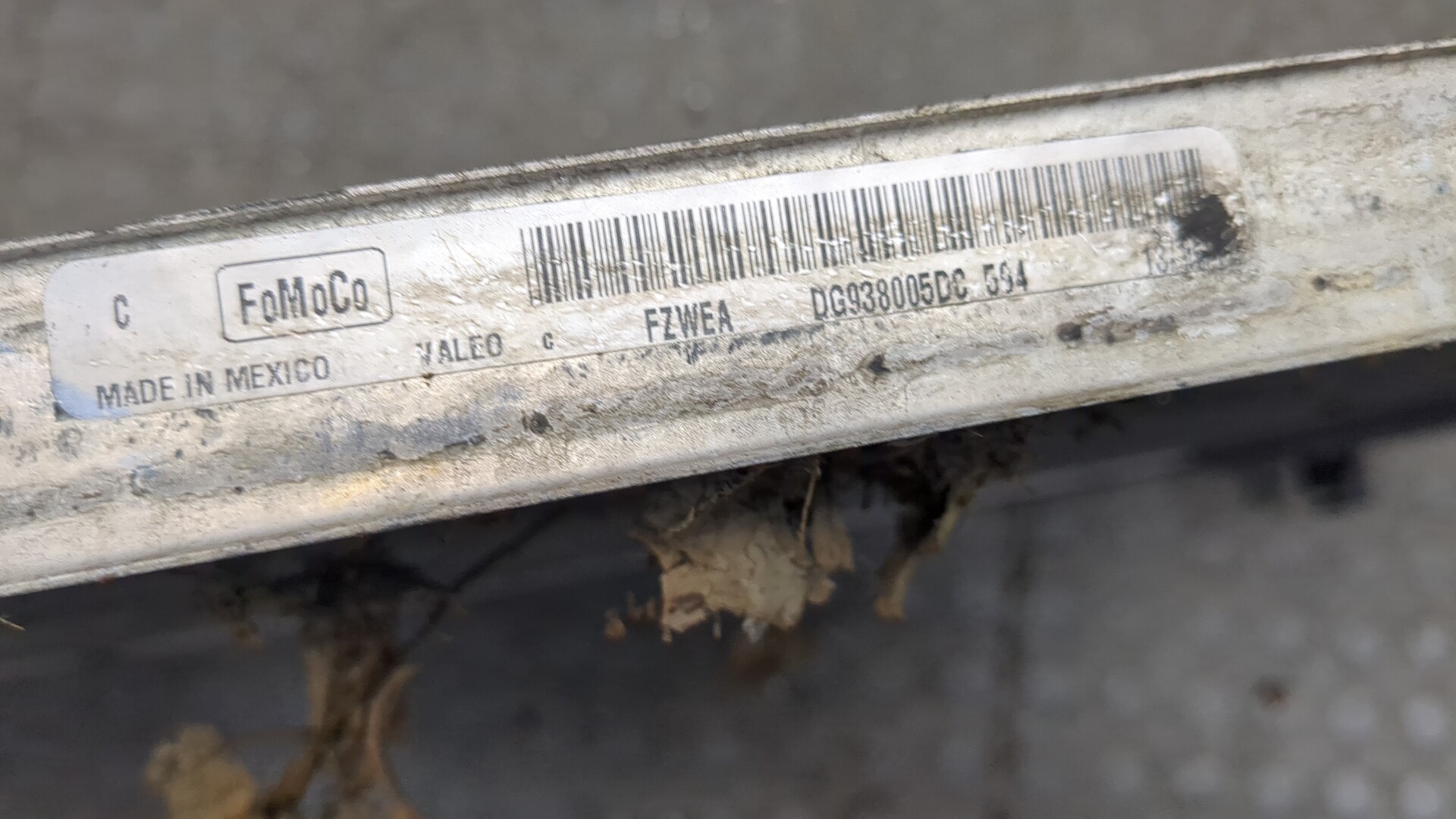 Радиатор охлаждения двигателя основной