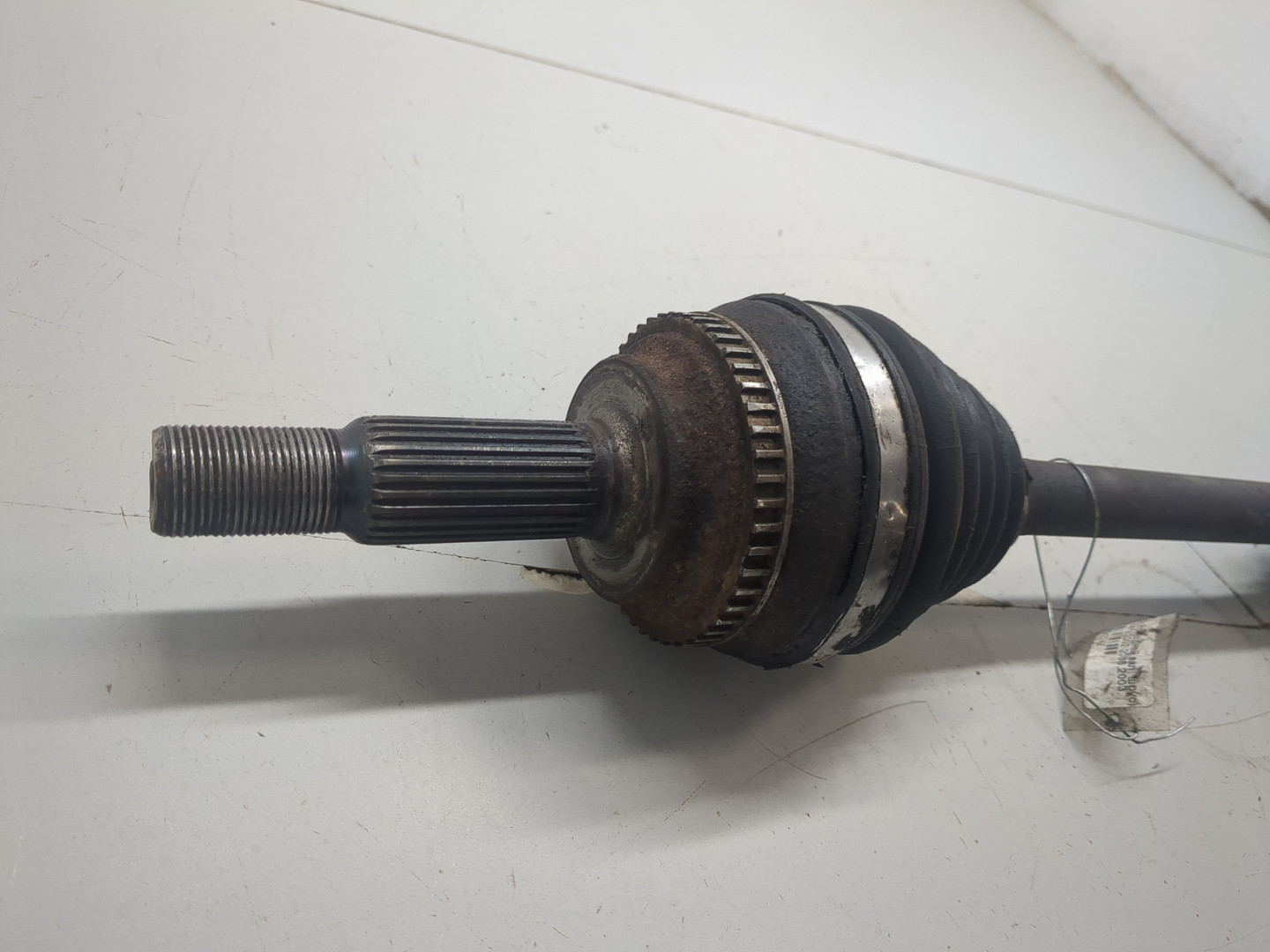 Полуось передняя левая