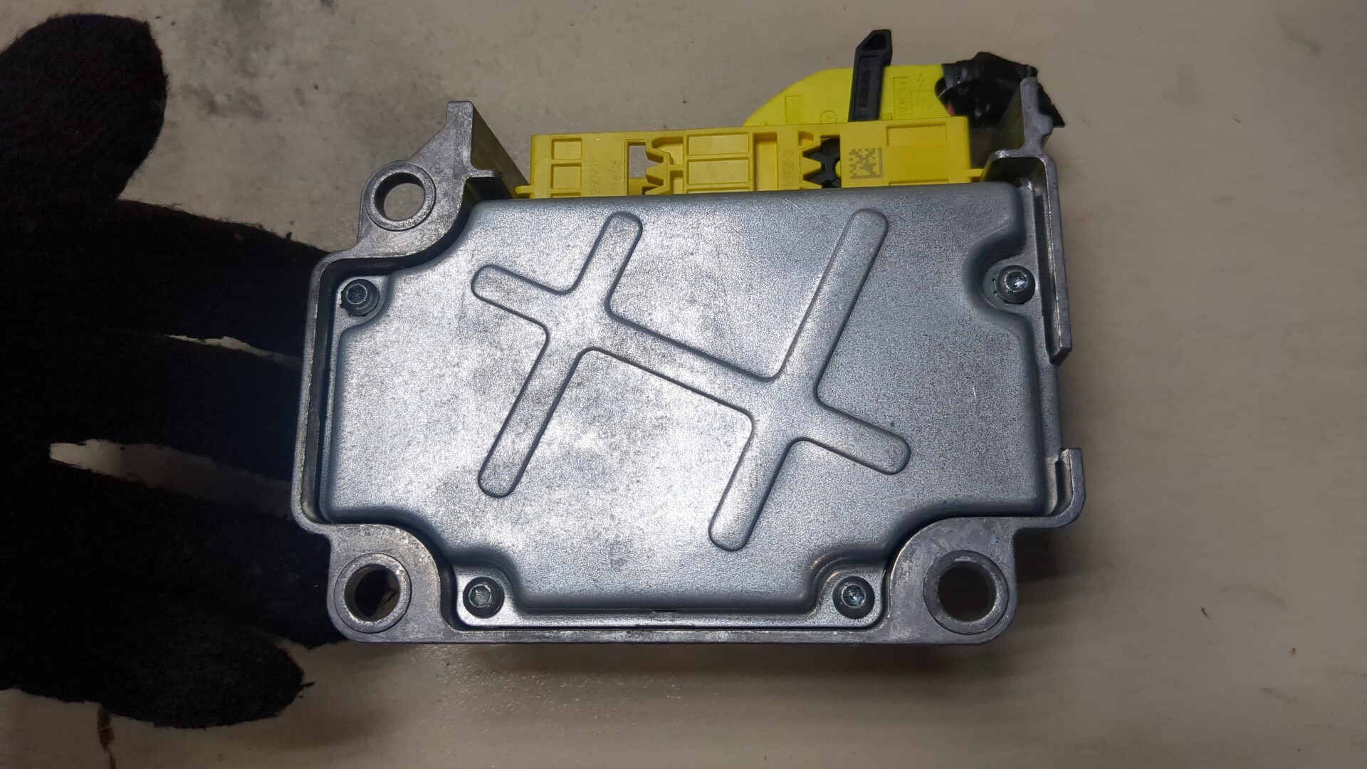 Блок управления подушек безопасности (AIR BAG)