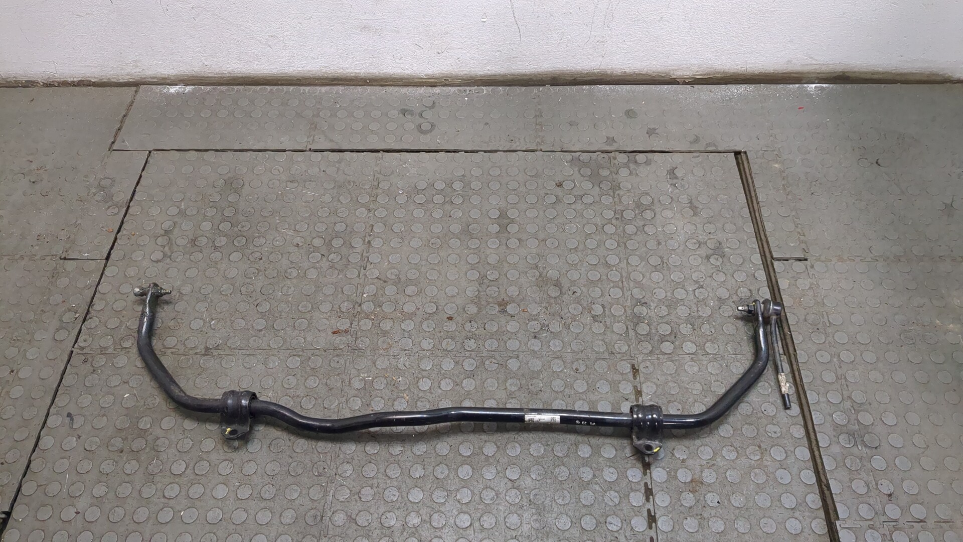 Стабилизатор передний