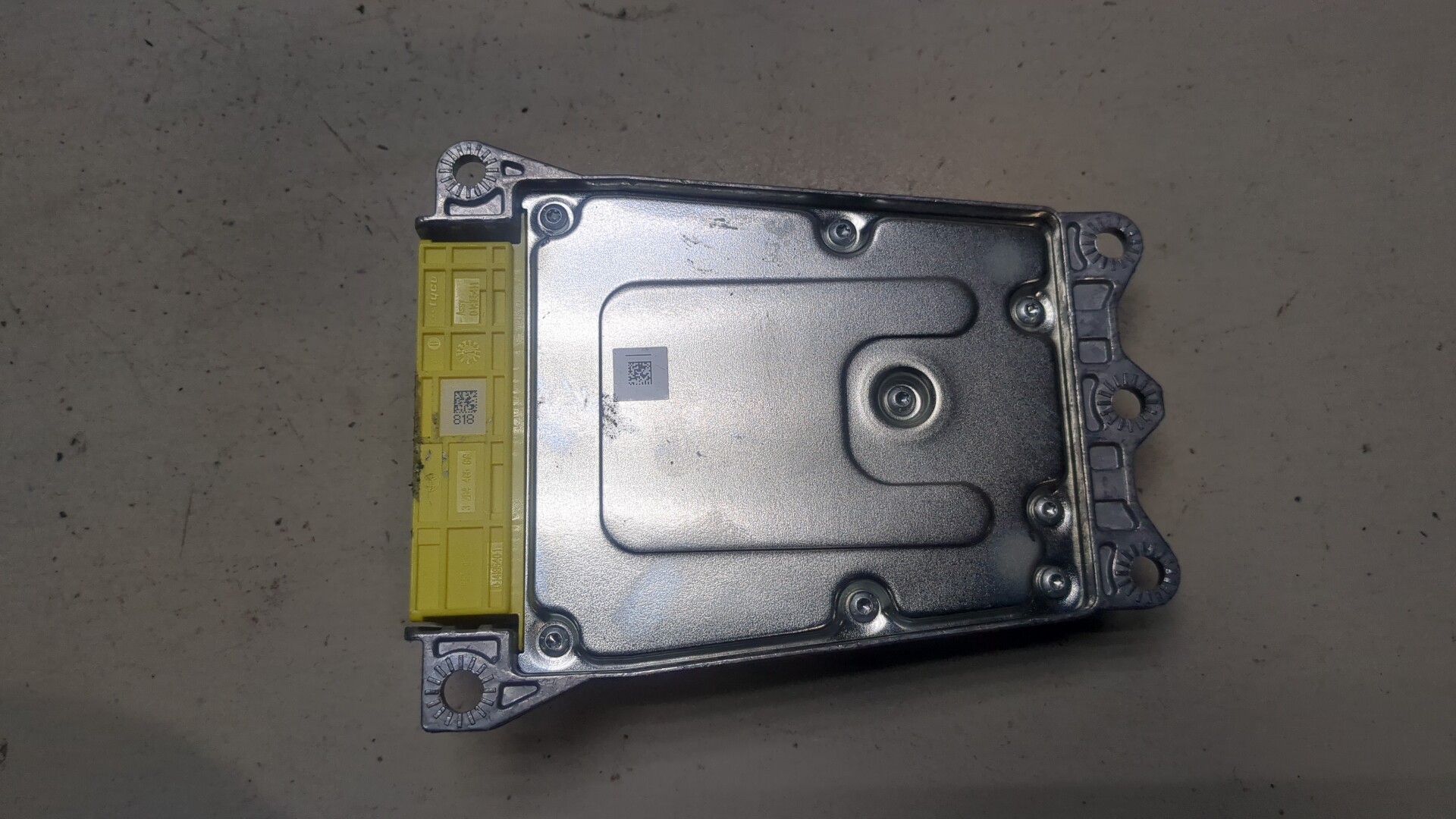 Блок управления подушек безопасности (AIR BAG)