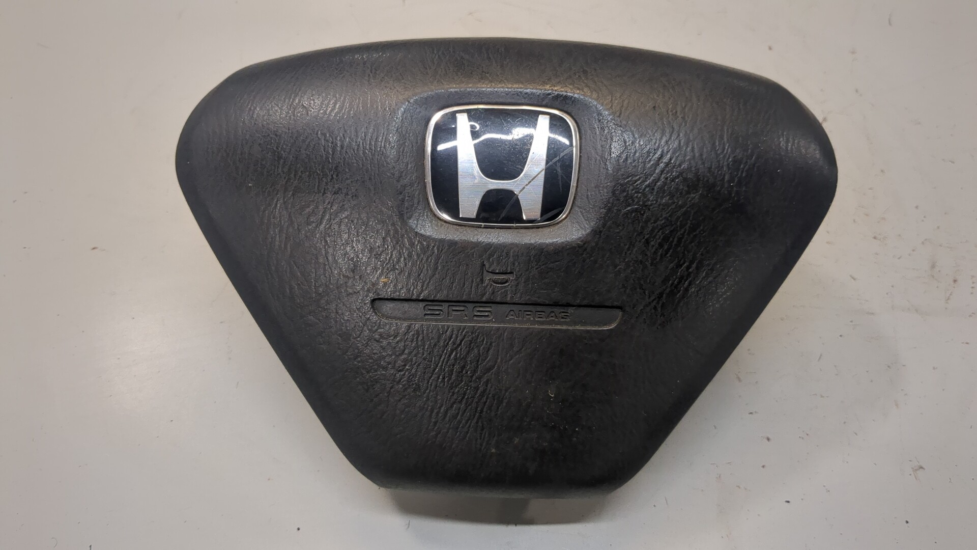 Подушка безопасности в рулевое колесо