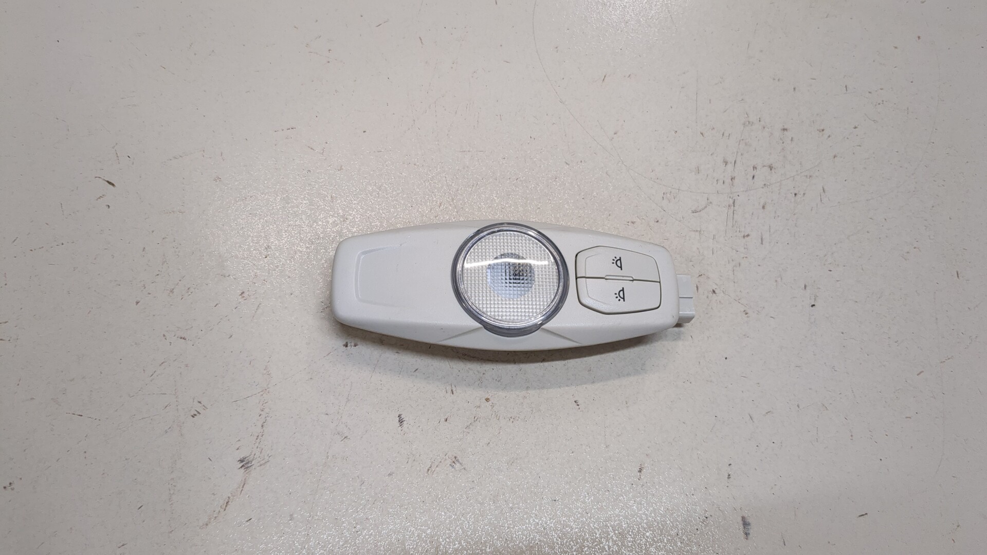 Плафон салонный