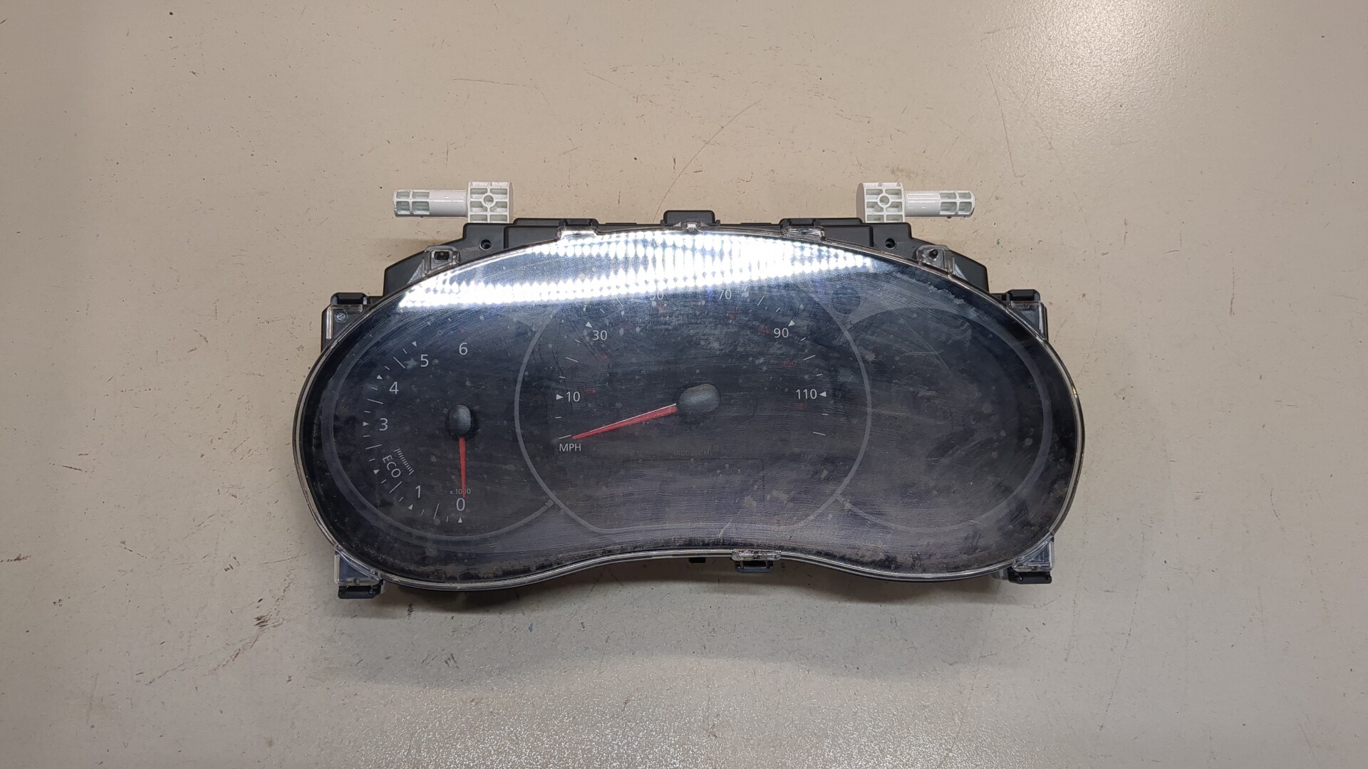 Панель приборов