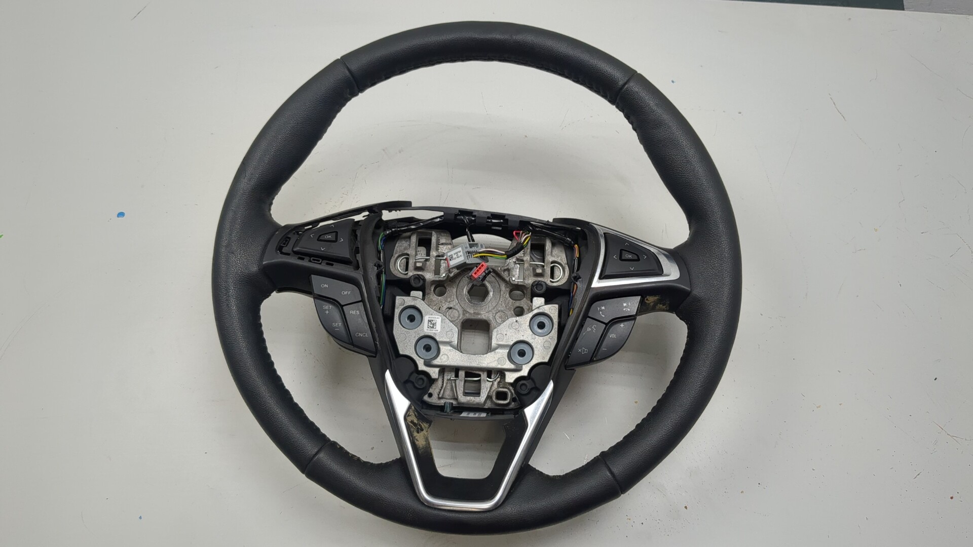 Рулевое колесо (руль)