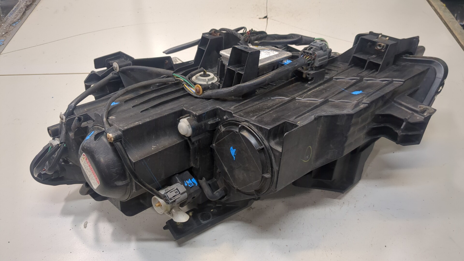 Фара правая