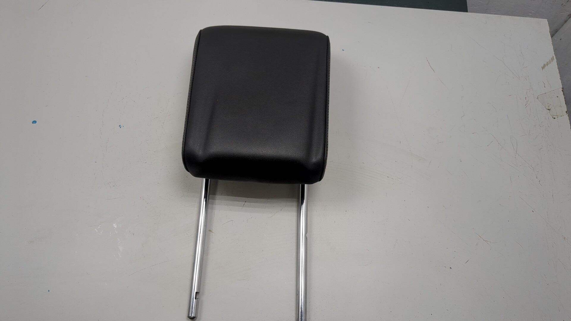 Подголовник сиденья