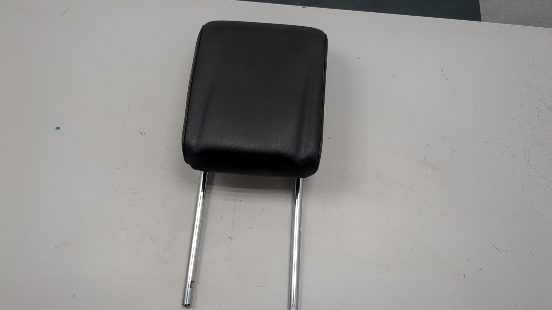 Подголовник сиденья