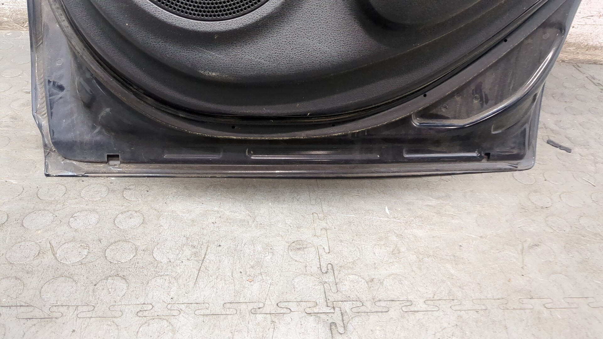 Дверь задняя правая