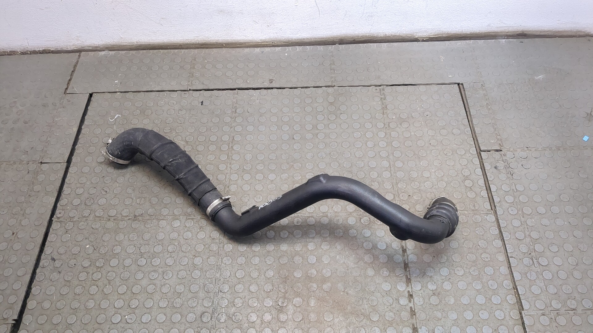 Патрубок интеркулера