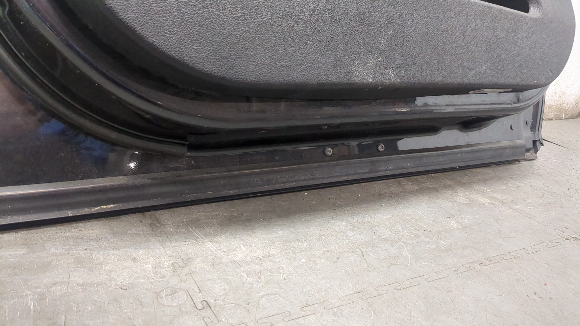 Дверь передняя левая