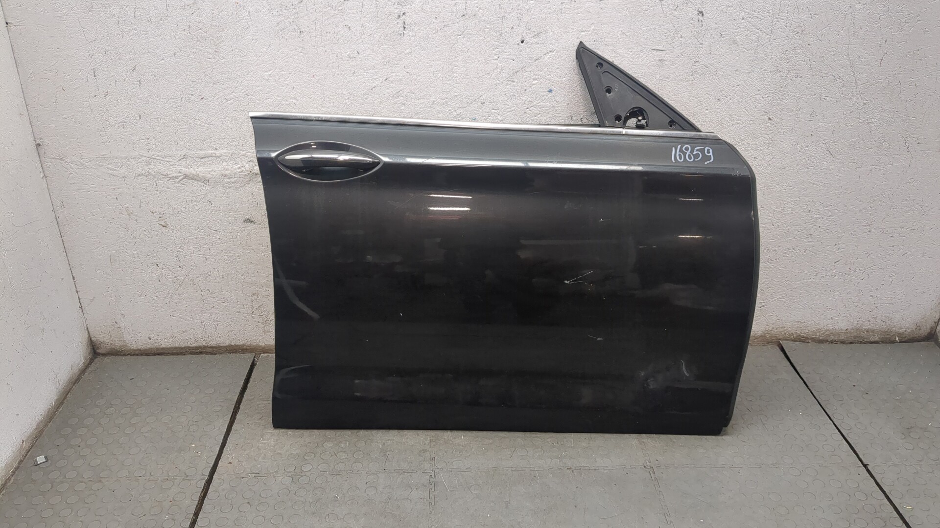 Дверь передняя правая