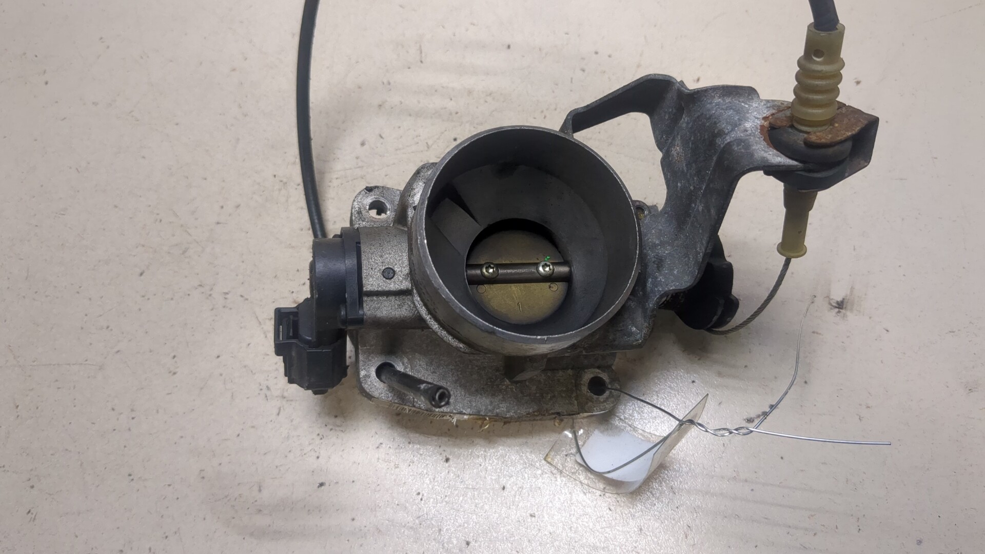 Заслонка дроссельная электрическая