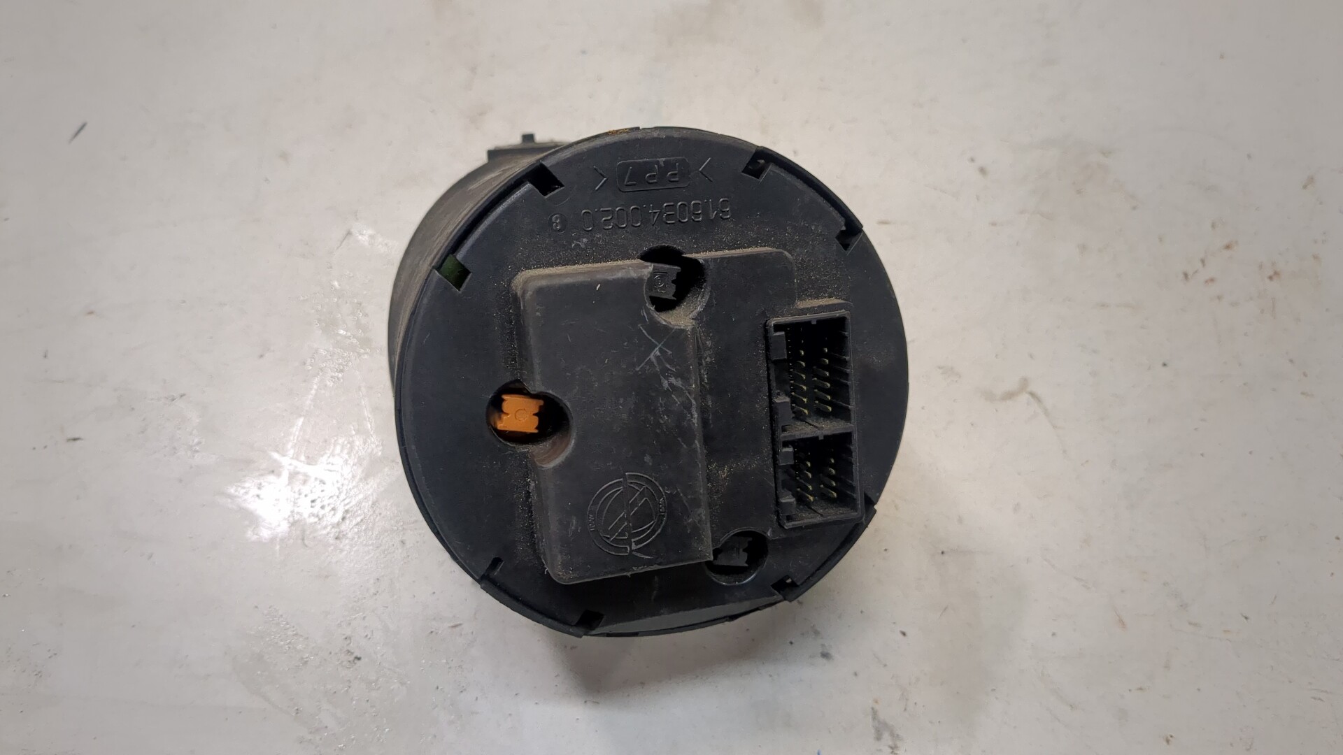 Панель приборов