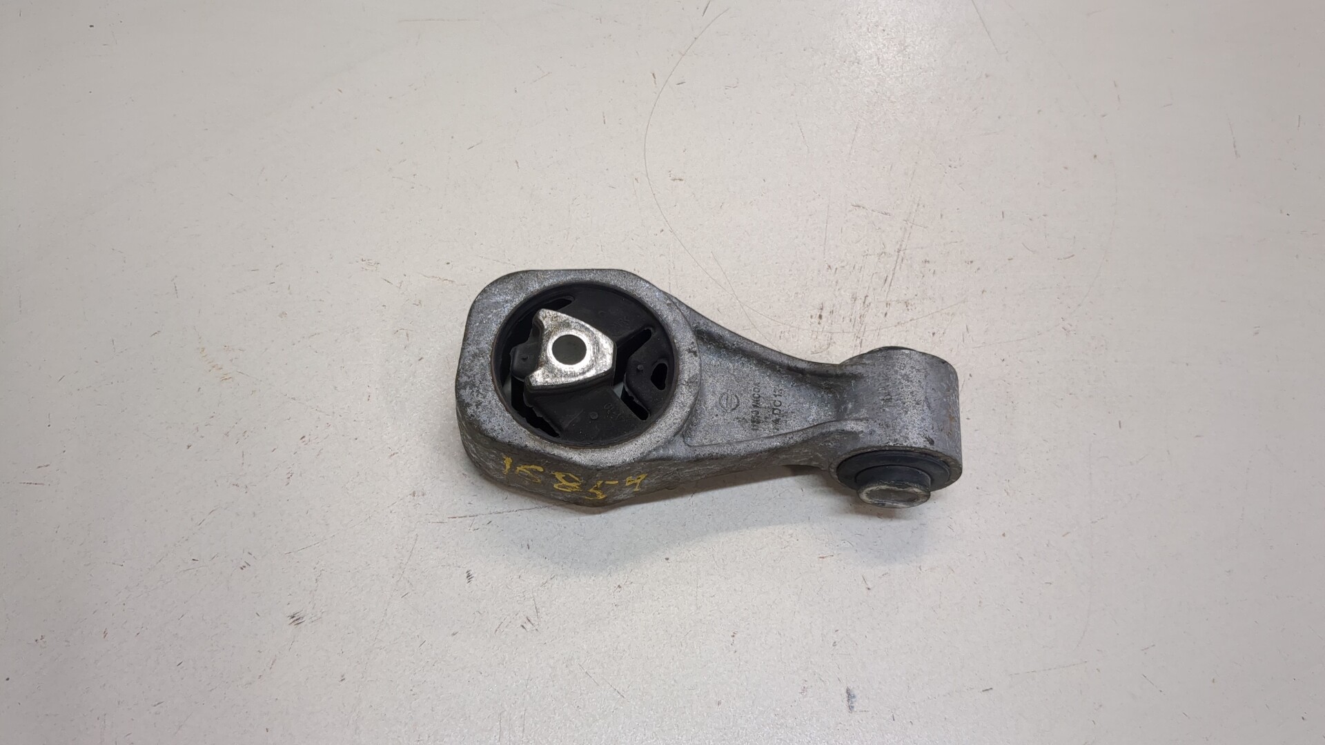 Опора двигателя