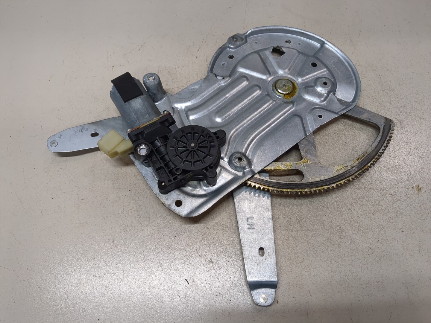 Стеклоподъемник электр. передний левый