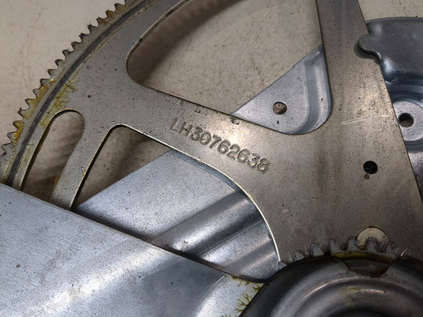 Стеклоподъемник электр. передний левый