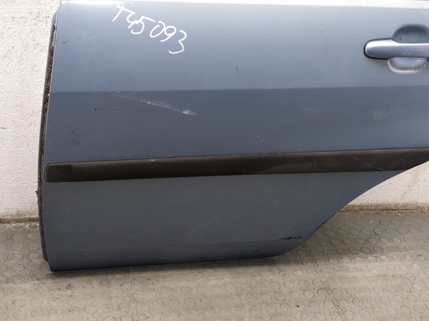 Дверь задняя левая