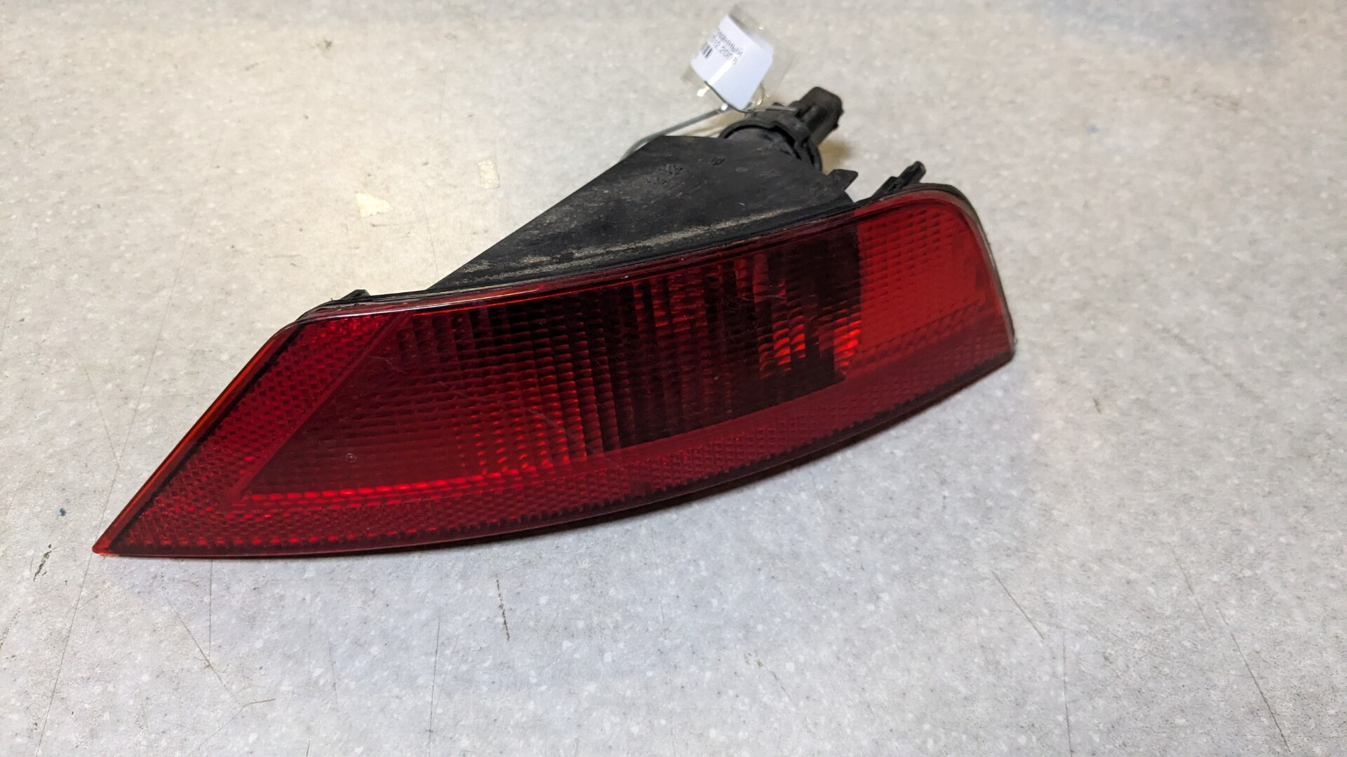 Фара противотуманная левая