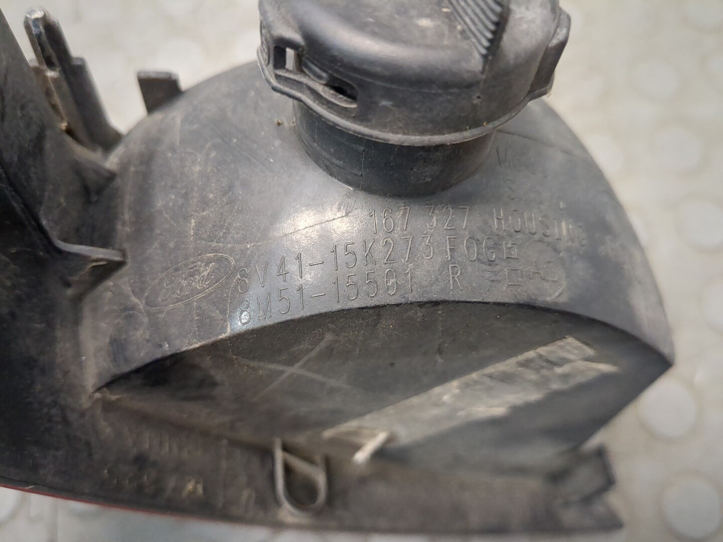 Фара противотуманная левая