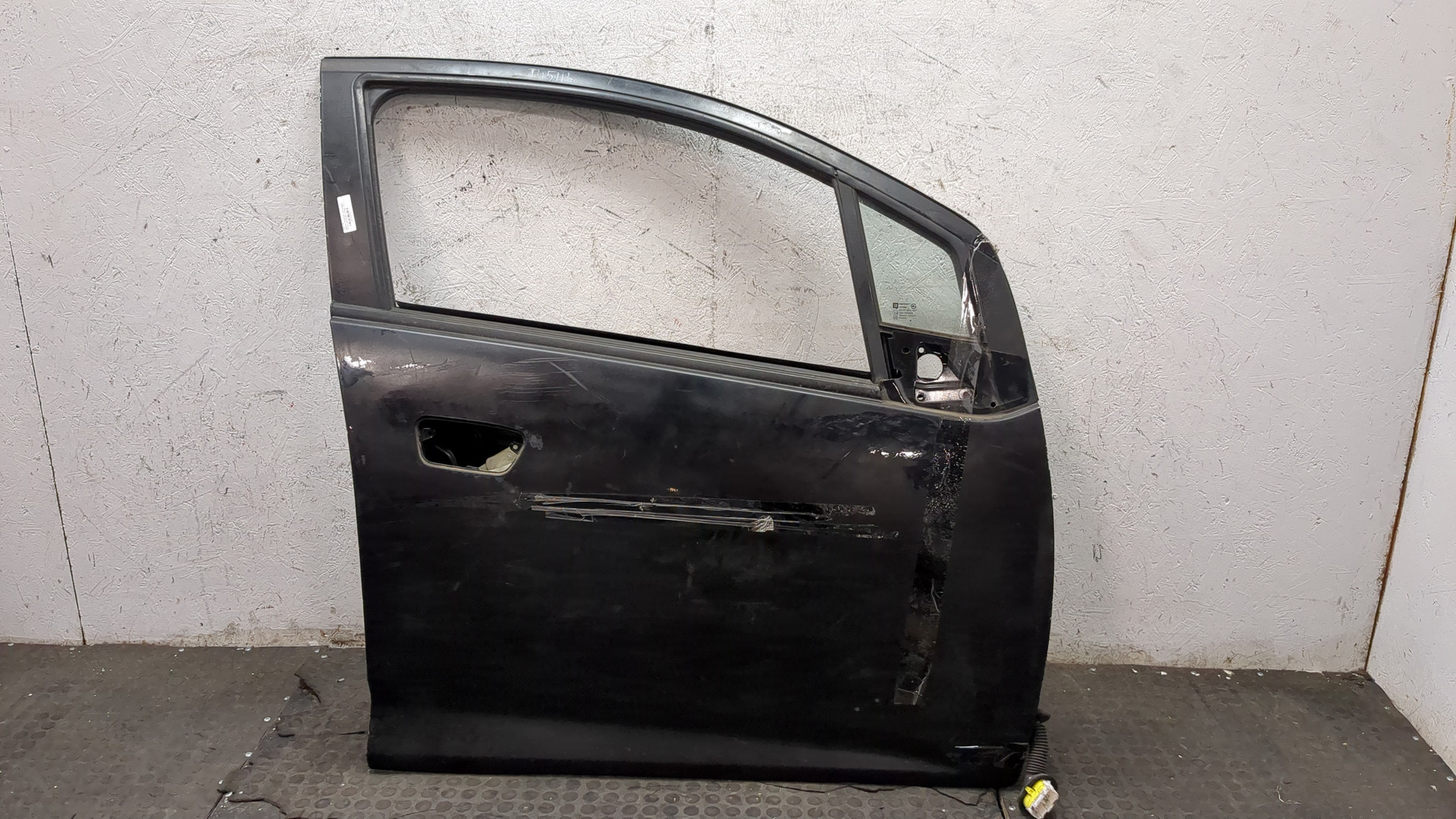 Дверь передняя правая