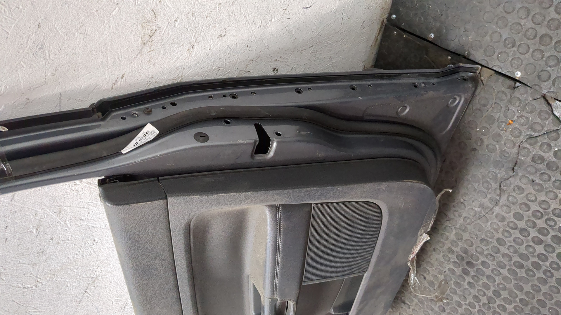 Дверь передняя правая