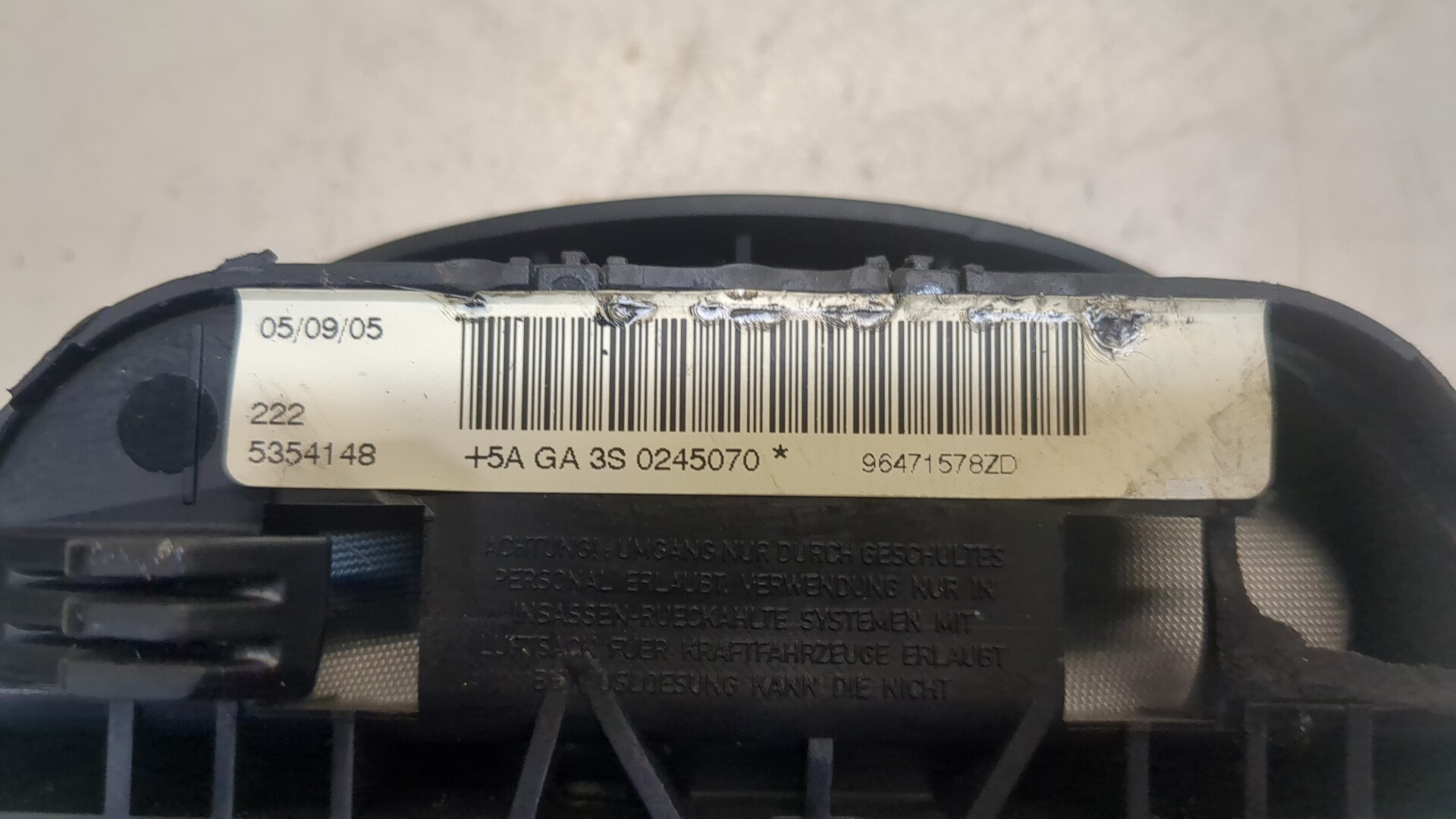 Подушка безопасности в рулевое колесо