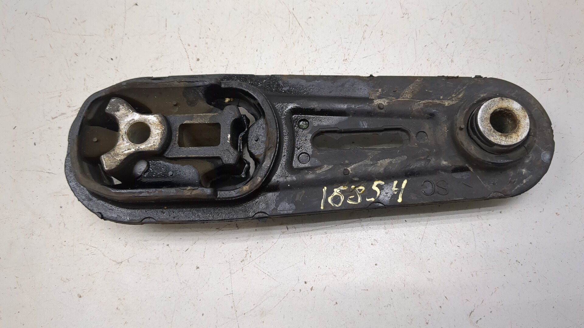 Опора двигателя