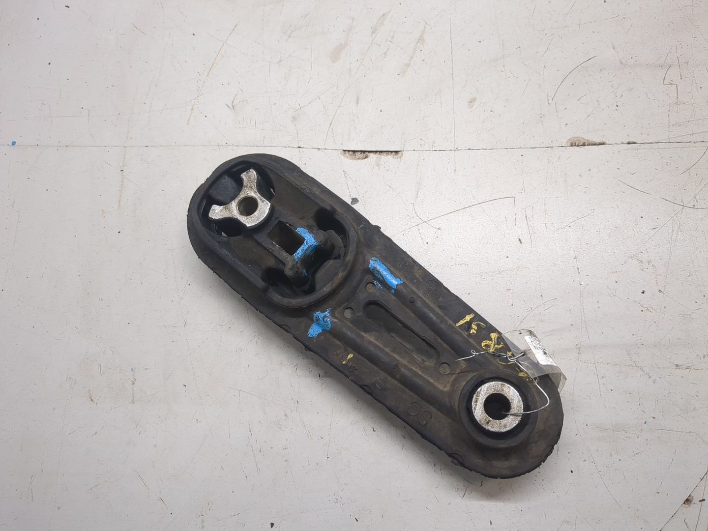 Опора двигателя