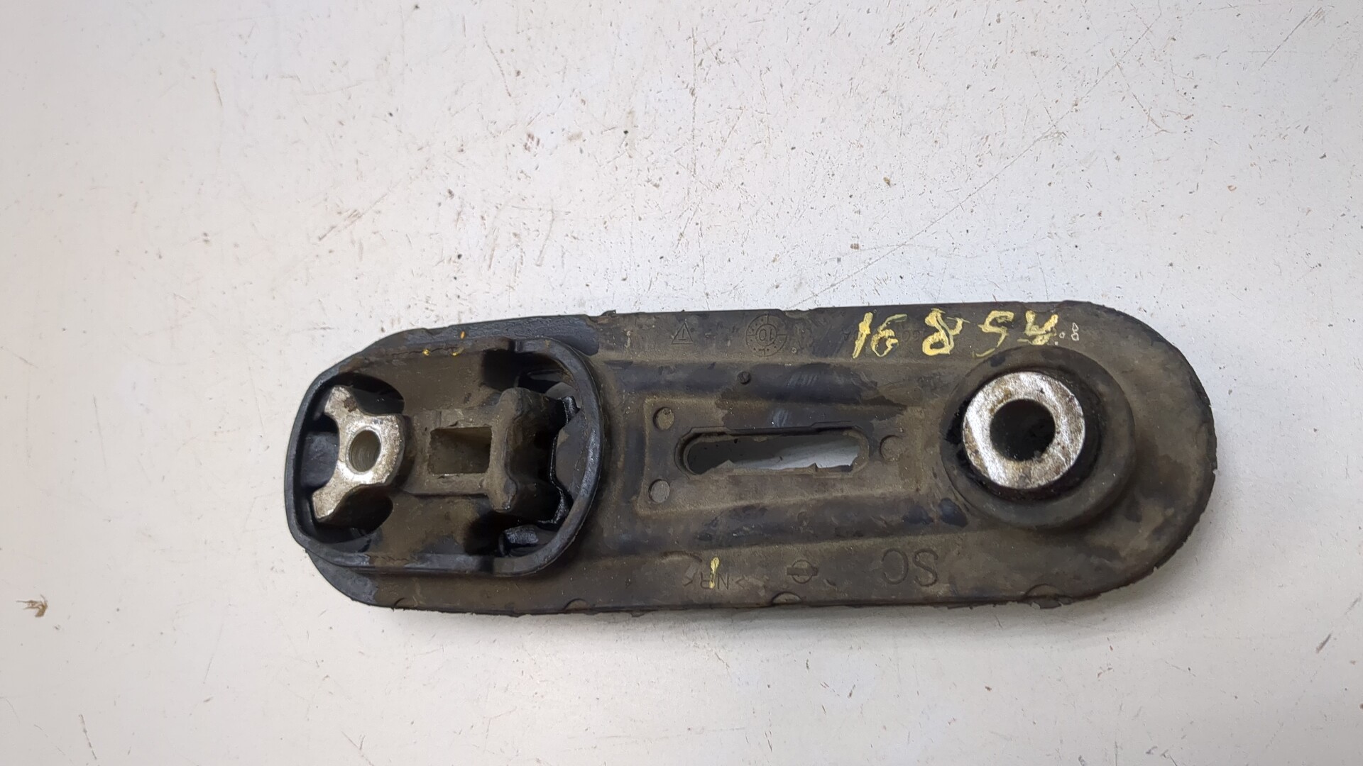 Опора двигателя