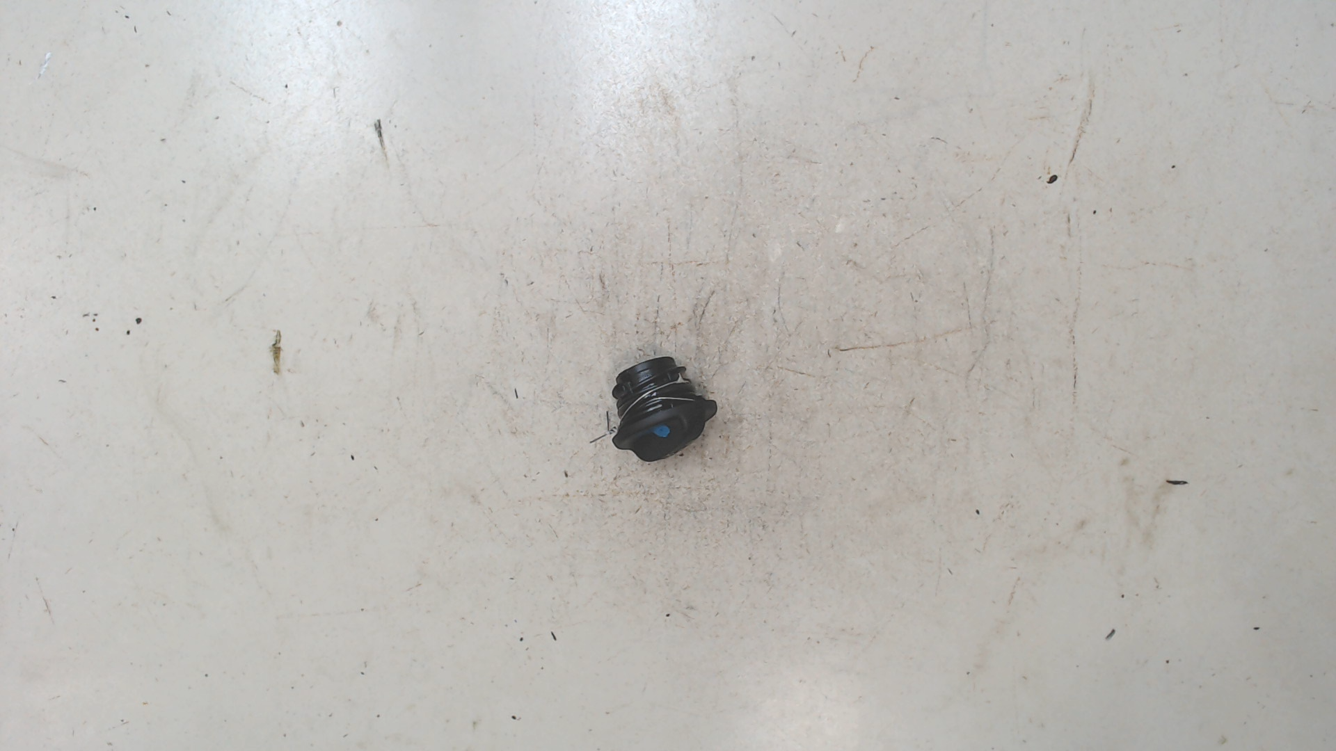 Крышка маслозаливной горловины